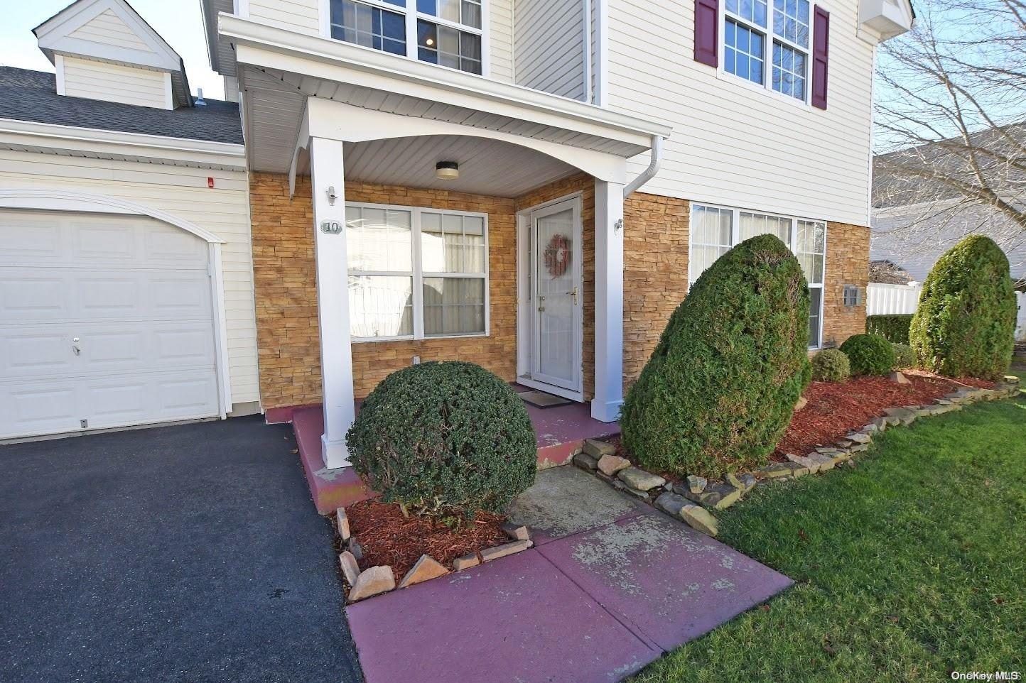 10 Tracie Lane Unit: 1