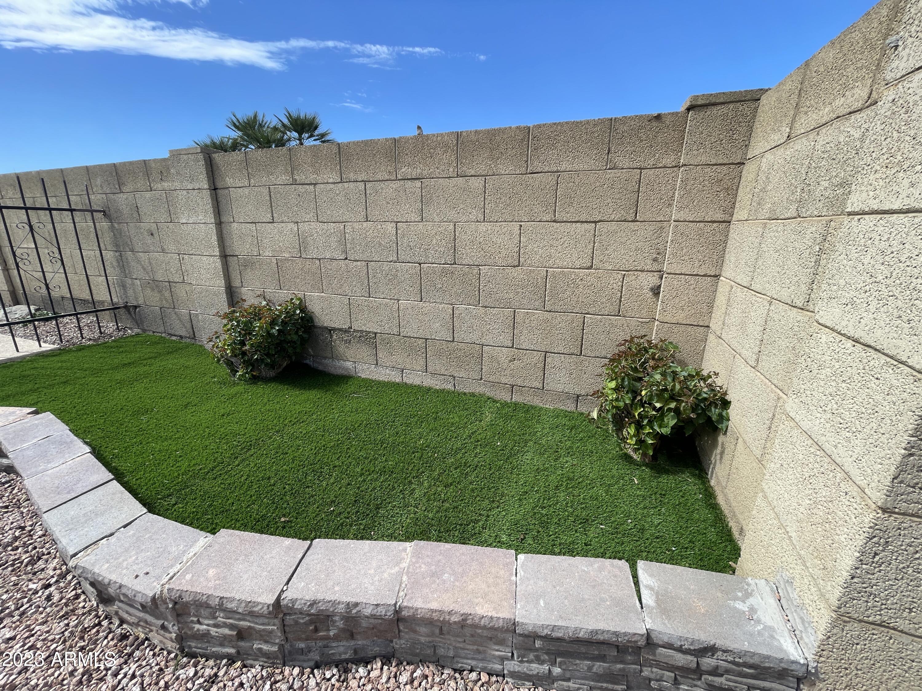 2020 E WATSON Drive