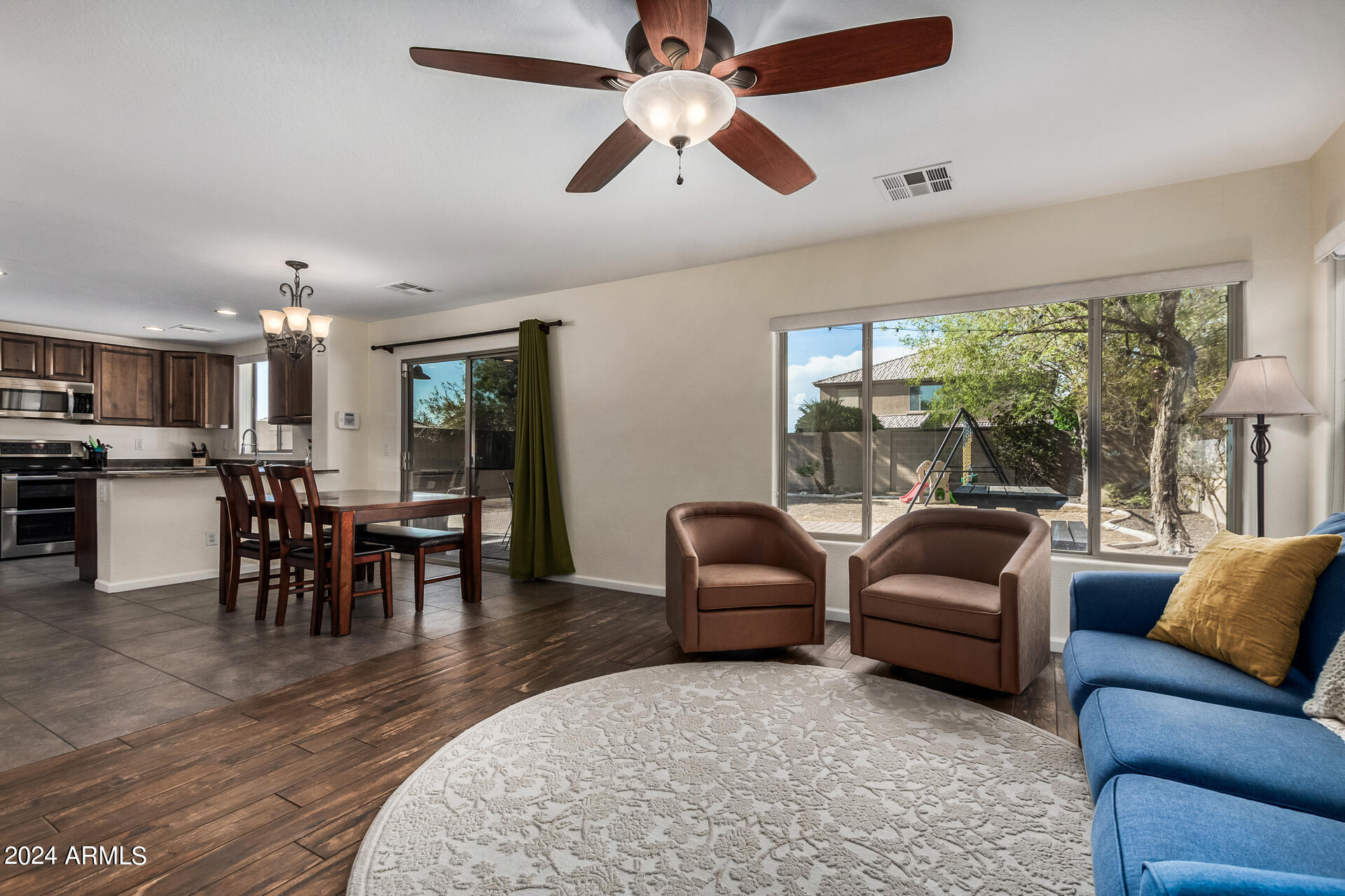 2356 W BARWICK Drive