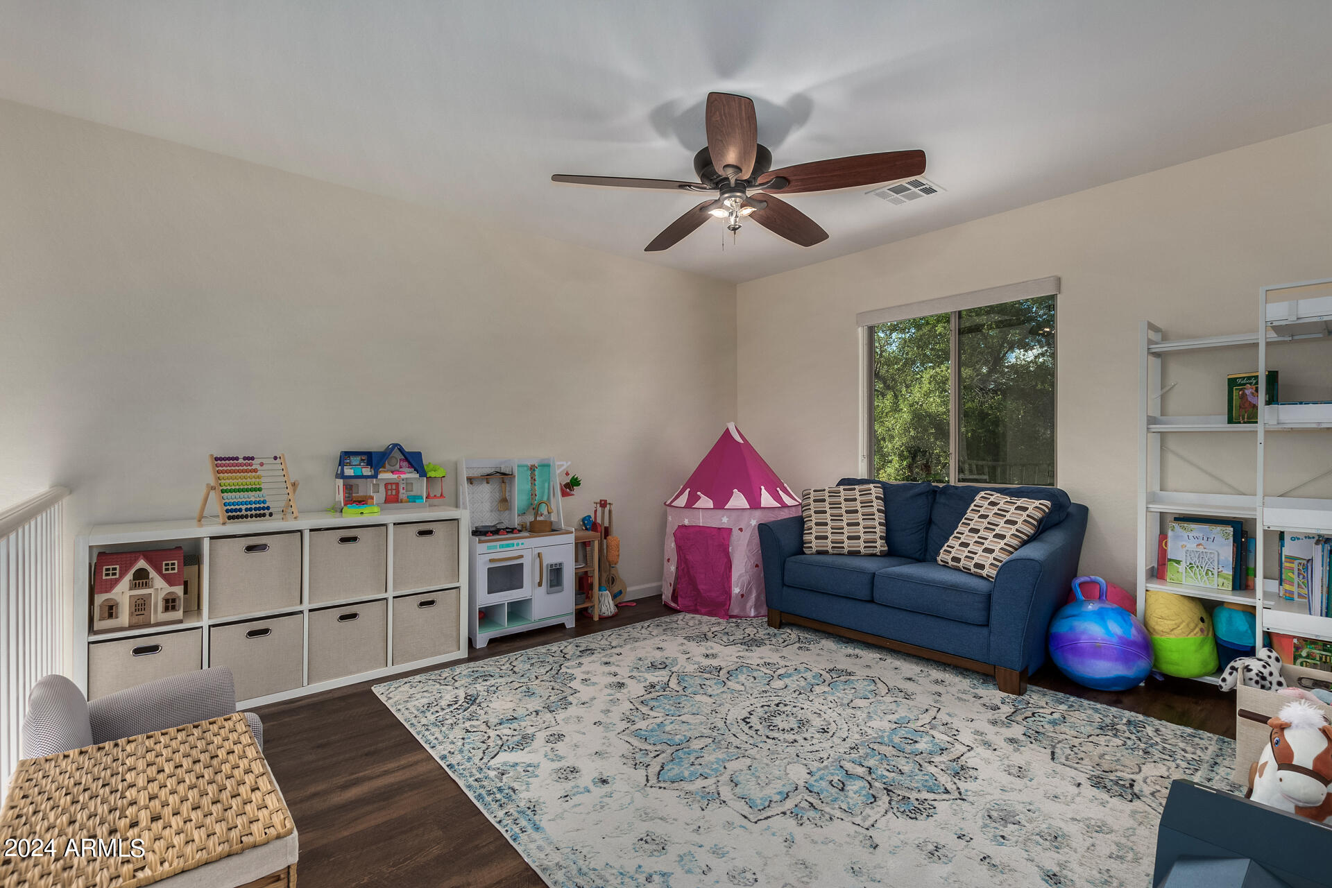 2356 W BARWICK Drive