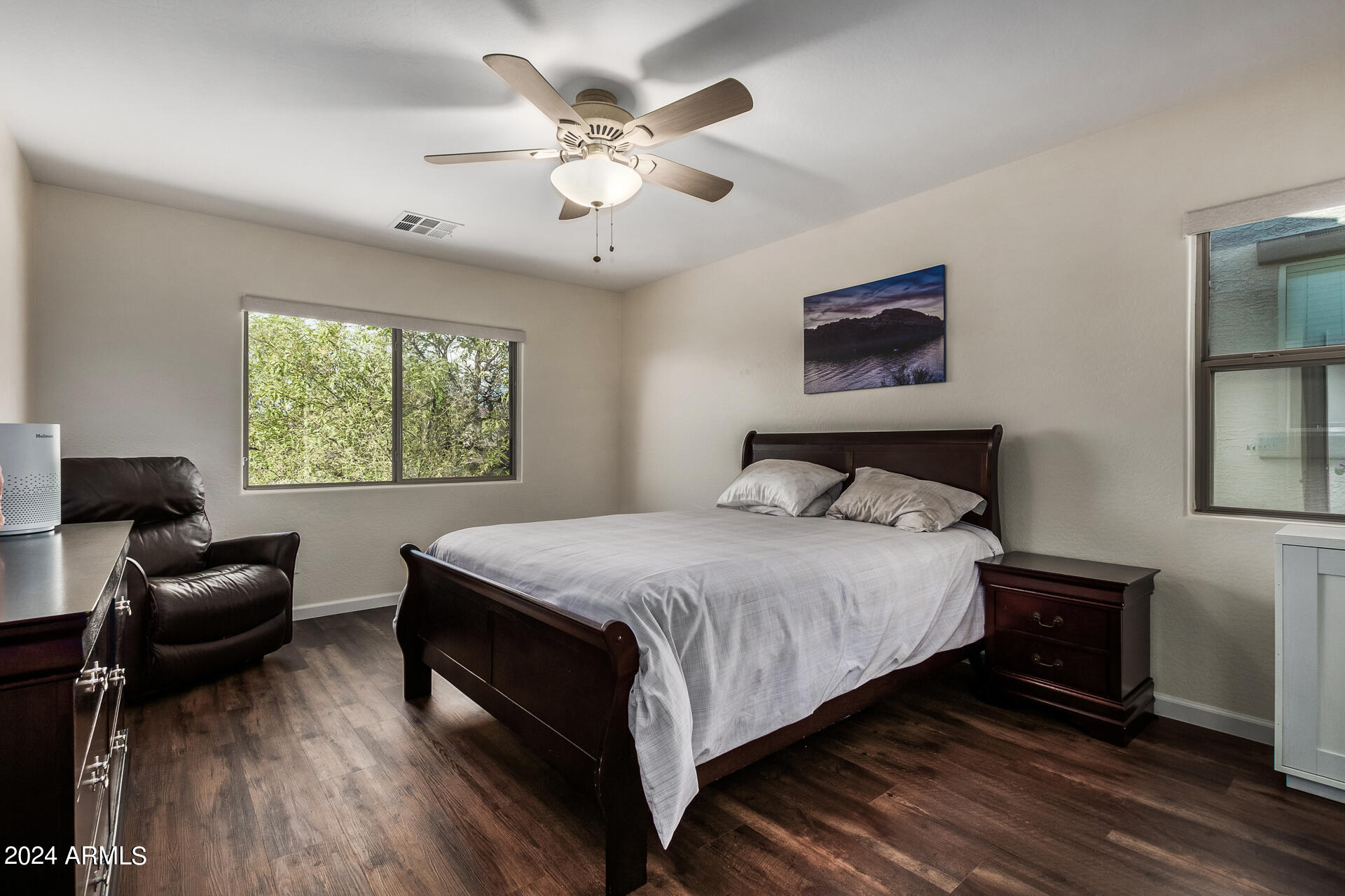 2356 W BARWICK Drive