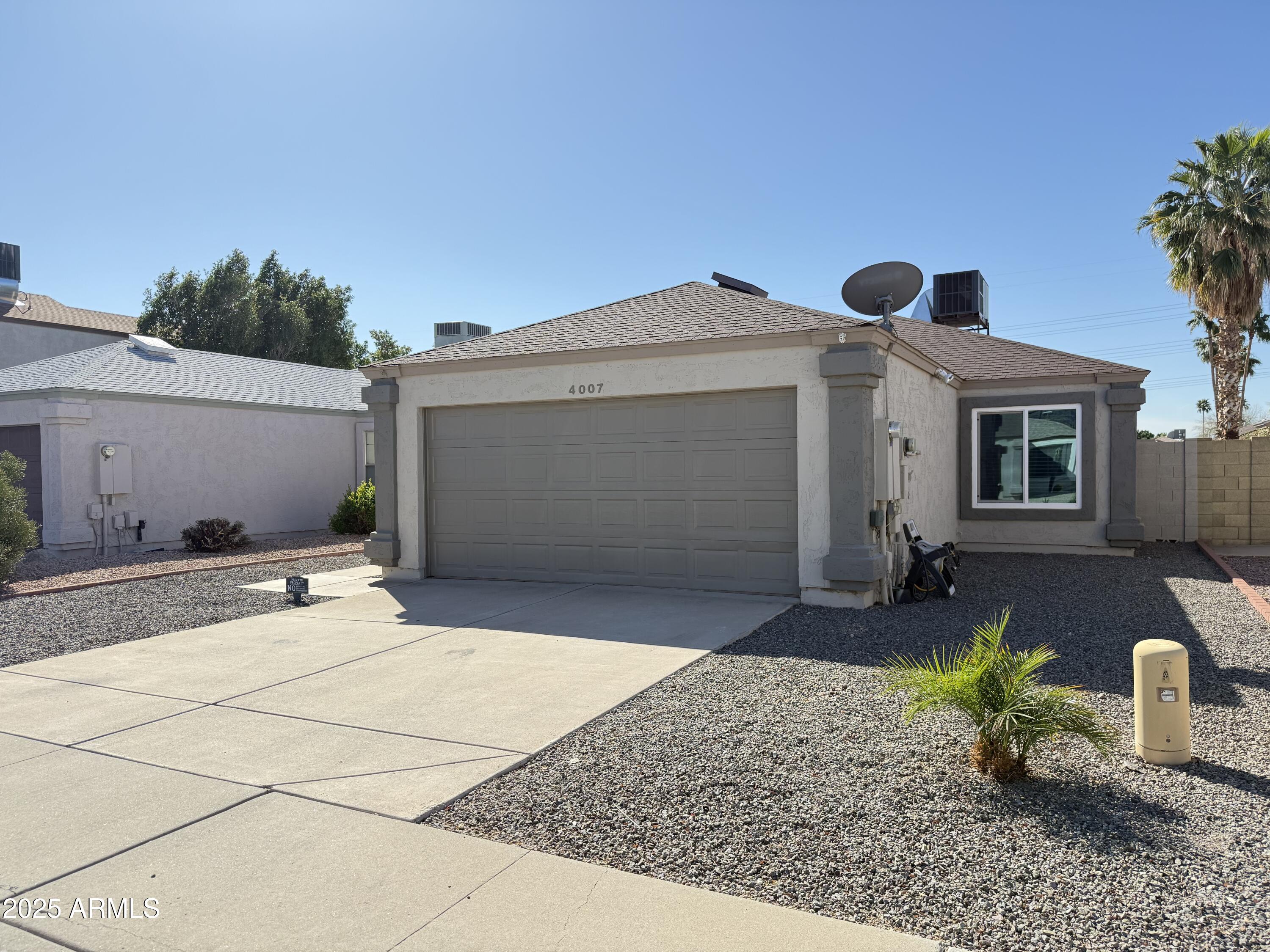 4007 W CHAMA Drive