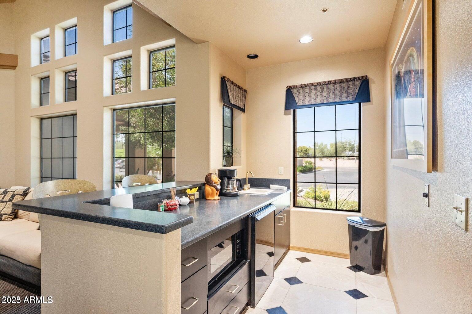 7575 E INDIAN BEND Road, 1137