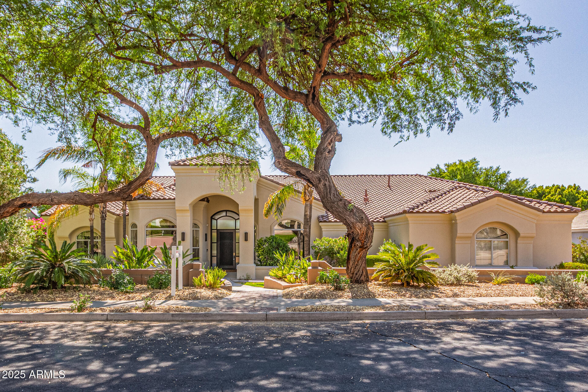 9053 N 46TH Street