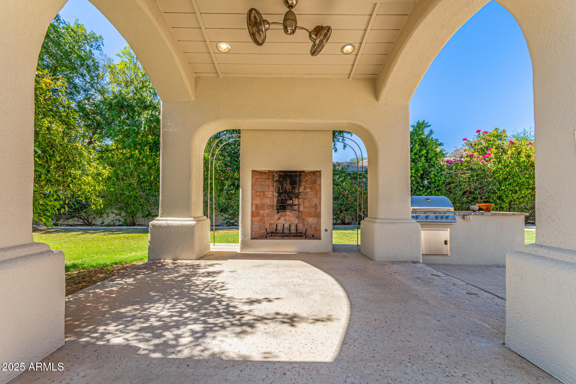9053 N 46TH Street