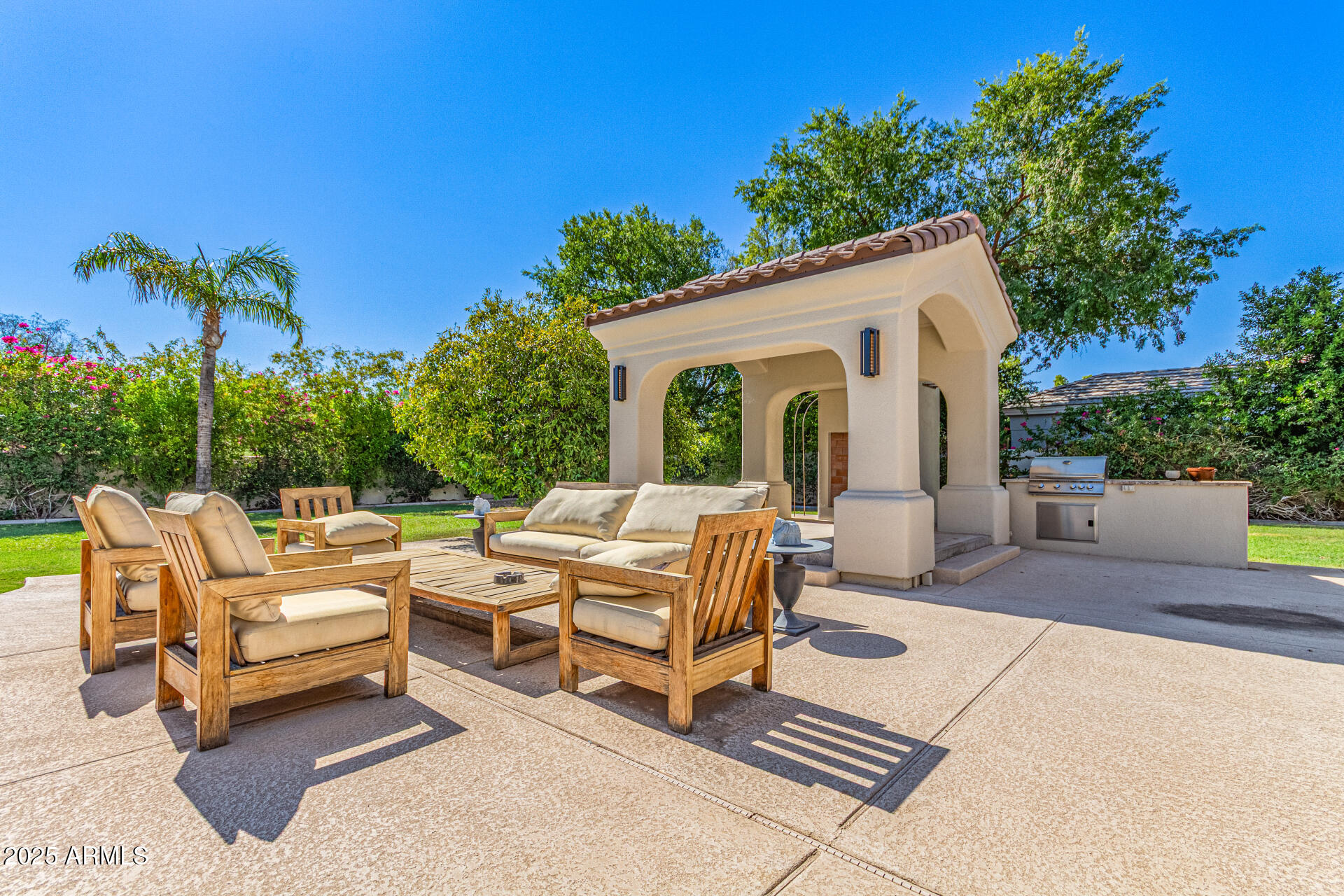 9053 N 46TH Street