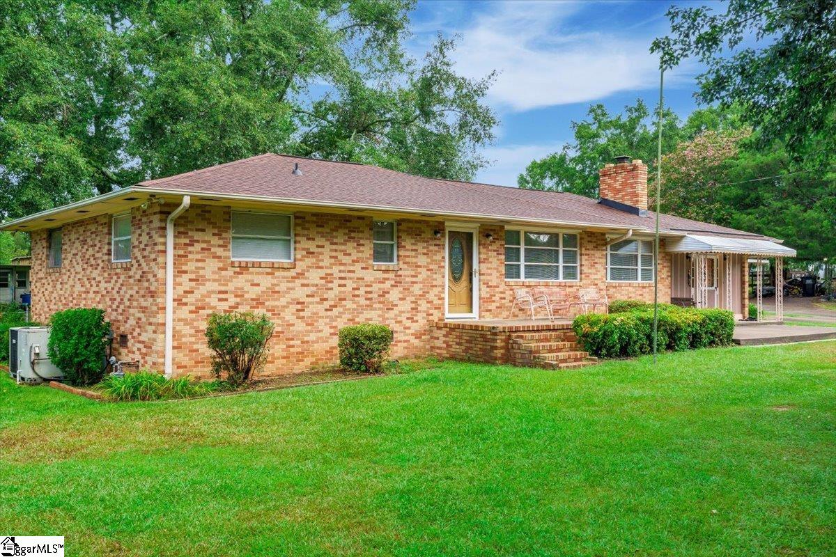 107 Whitten Road