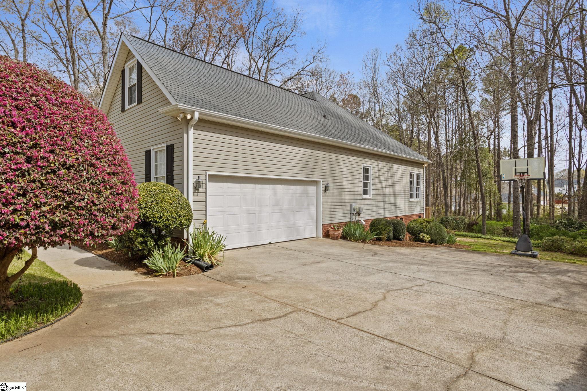 348 Camperdown Court