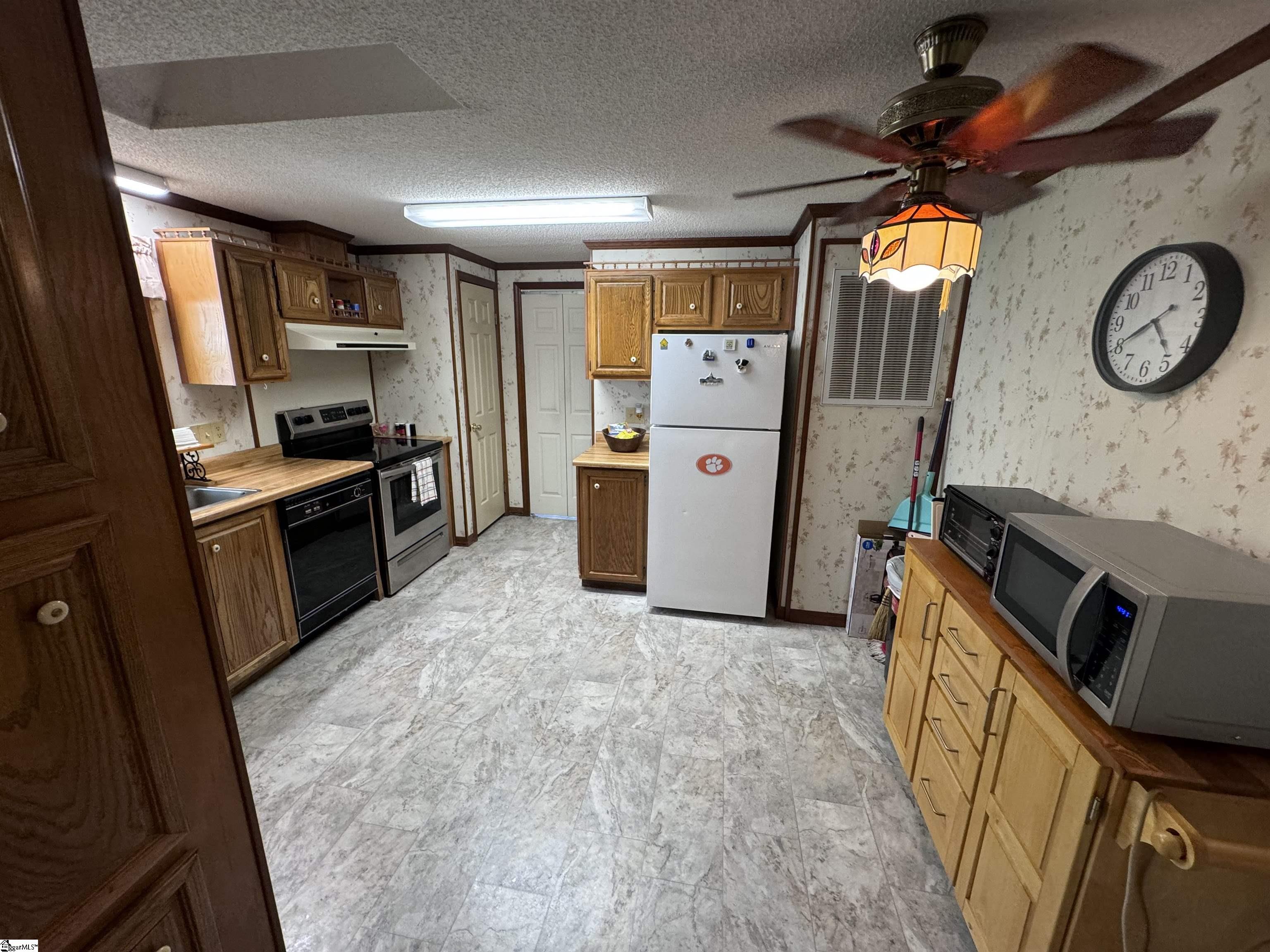 105 Country Estates Drive