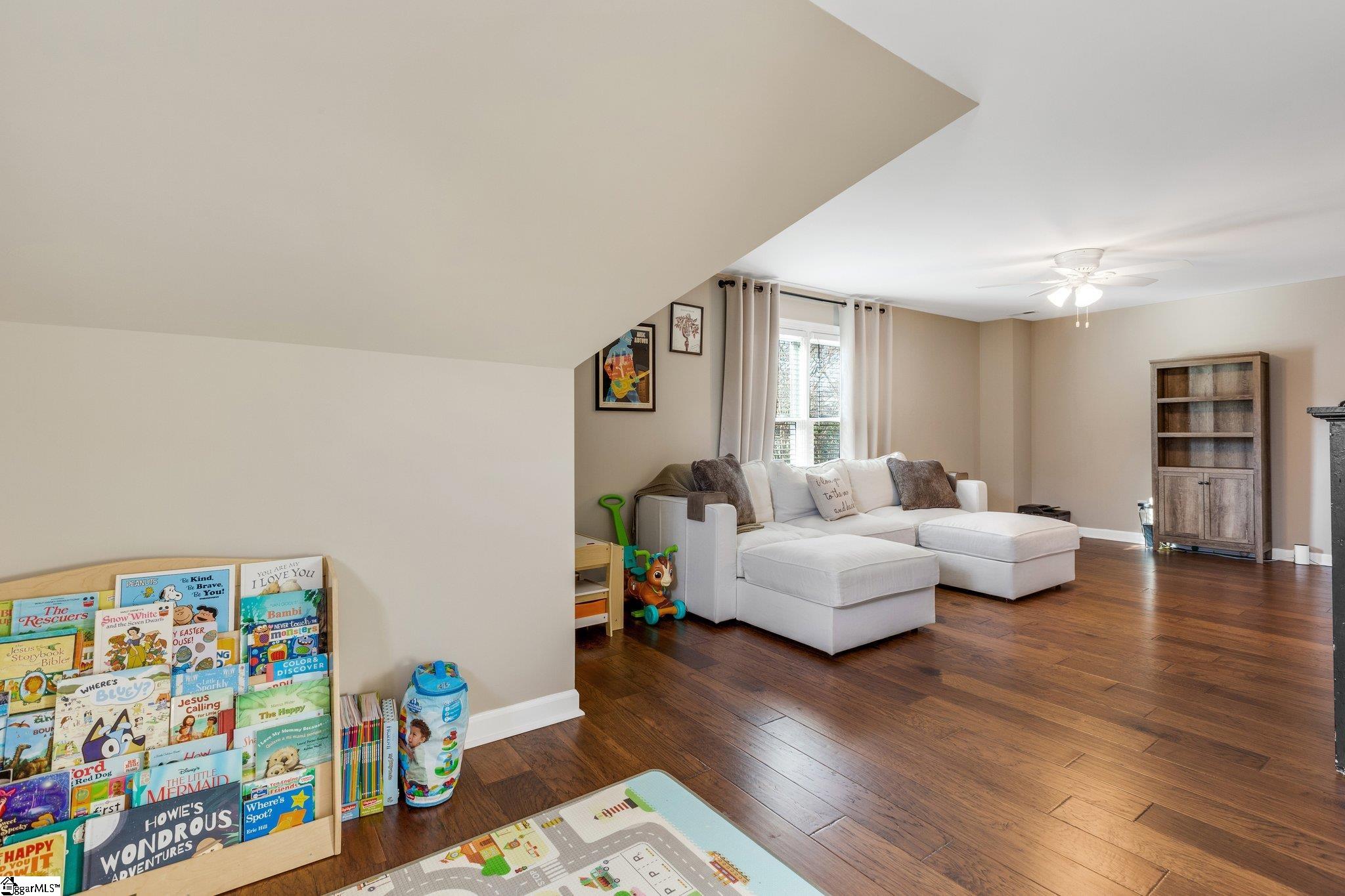 205 Draymoor Lane