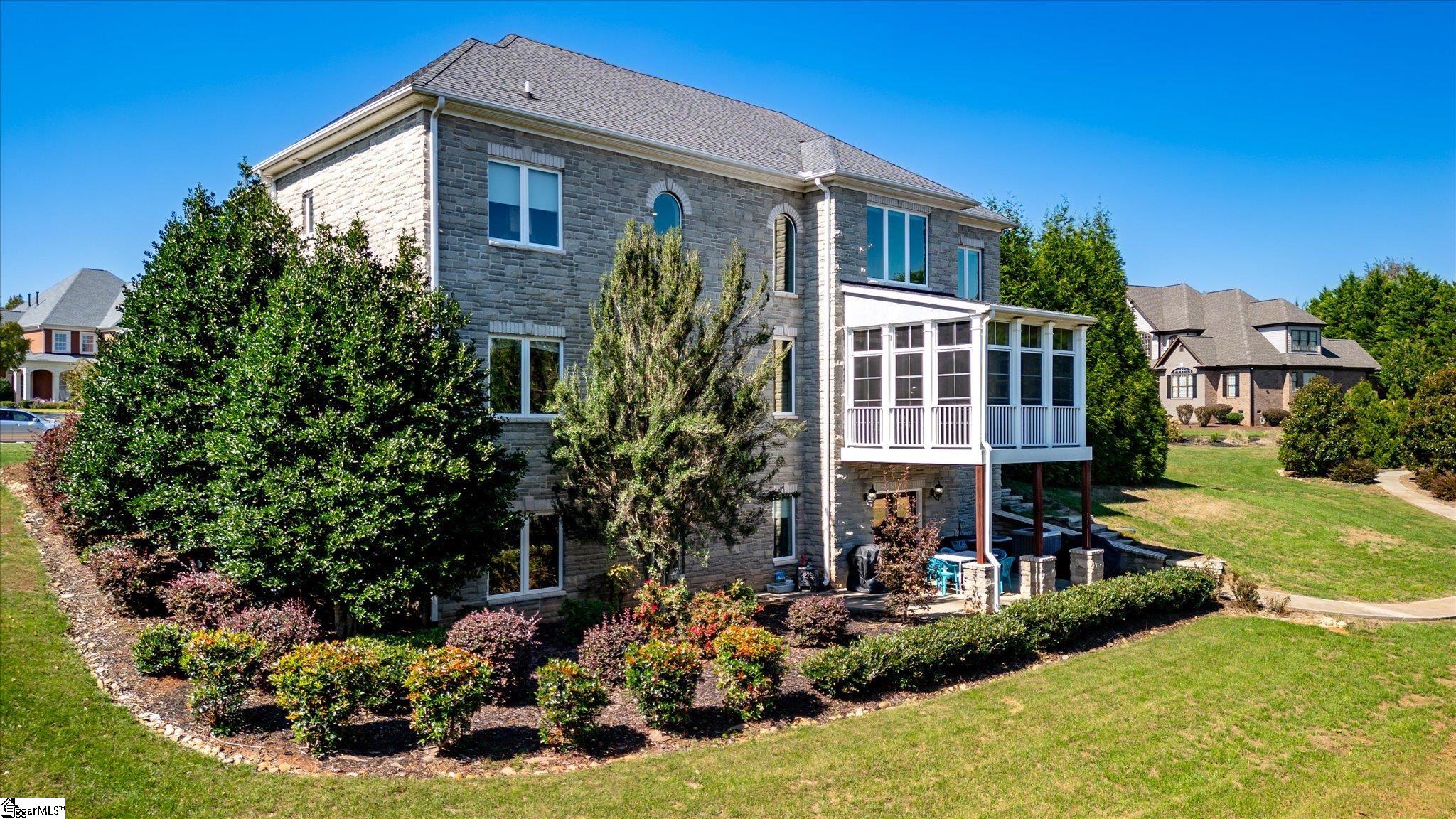 100 Bent Willow Way