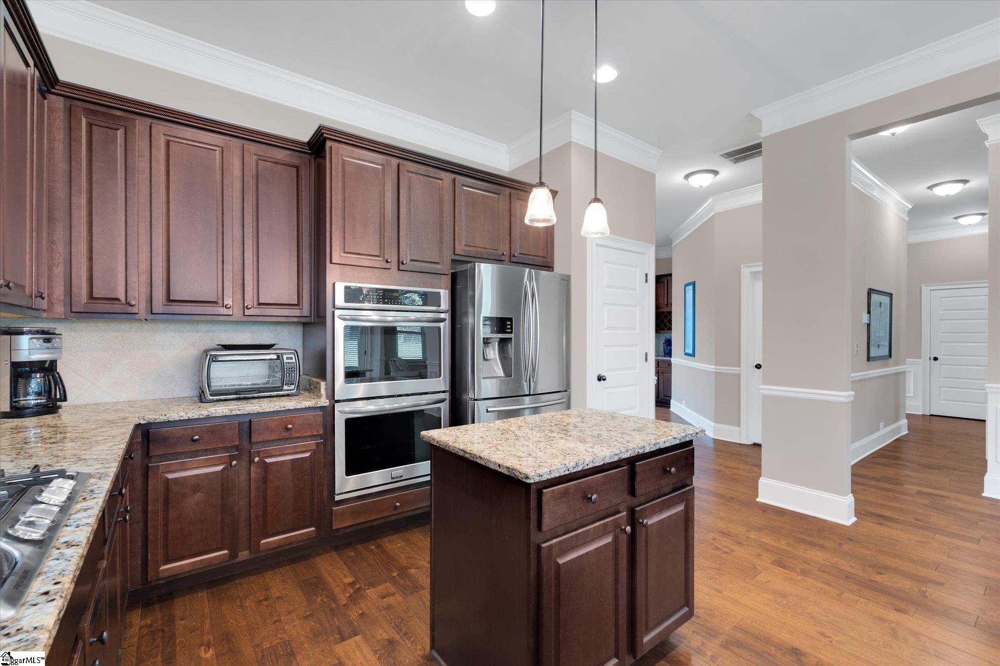 102 James Lake Way