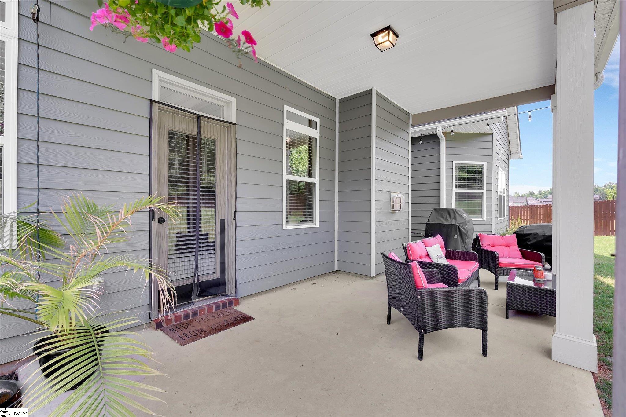 102 James Lake Way