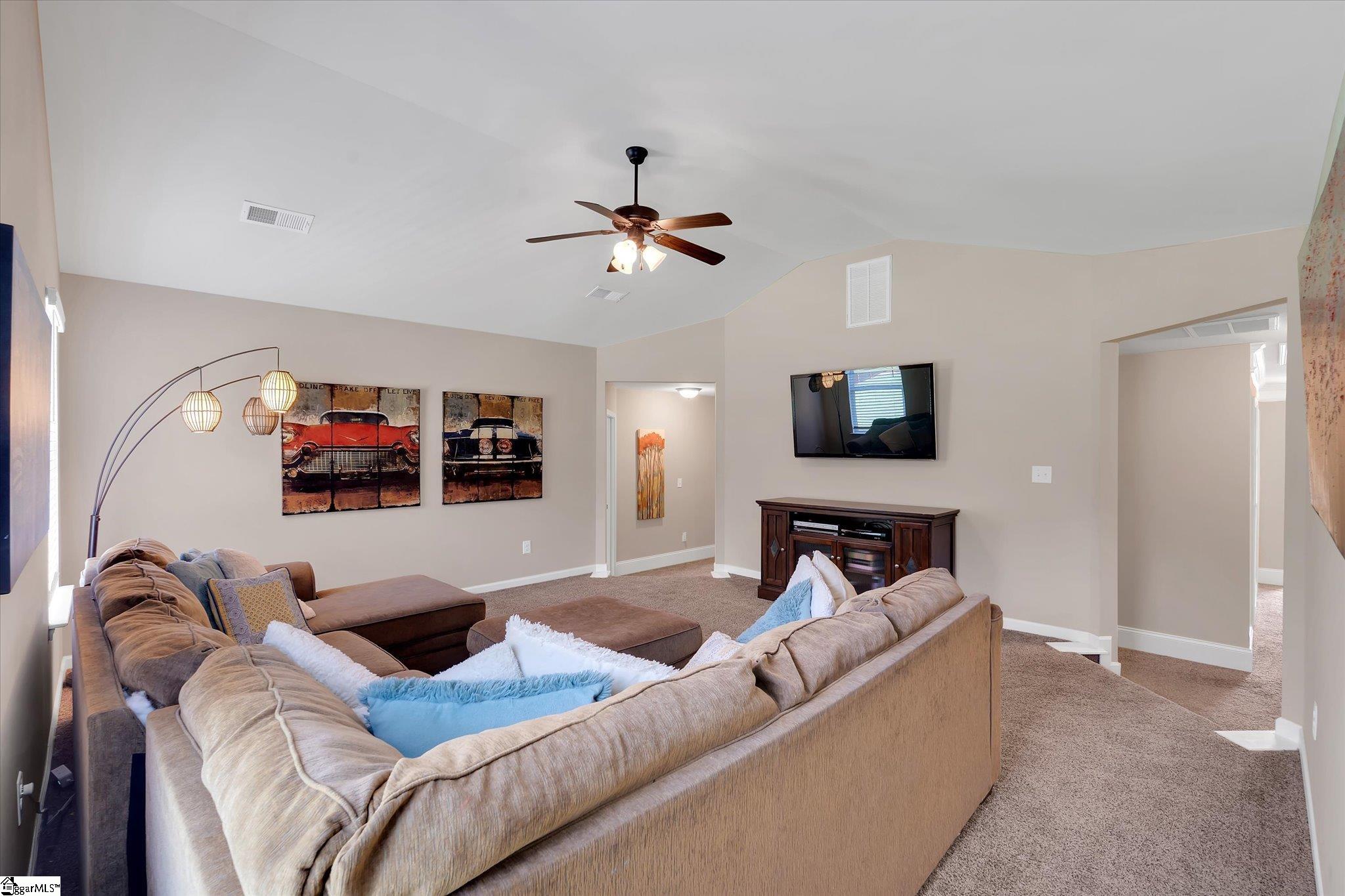 102 James Lake Way