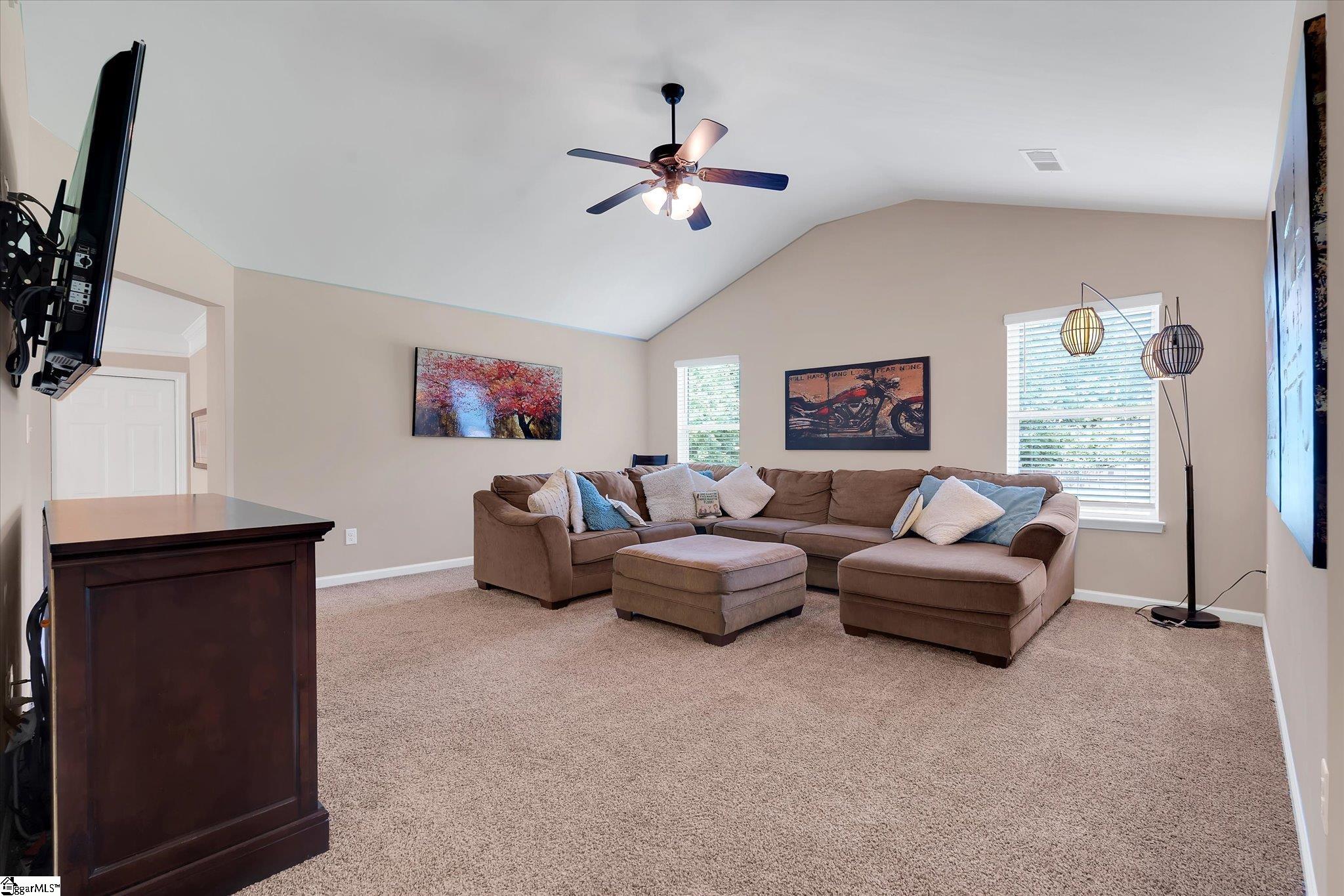 102 James Lake Way