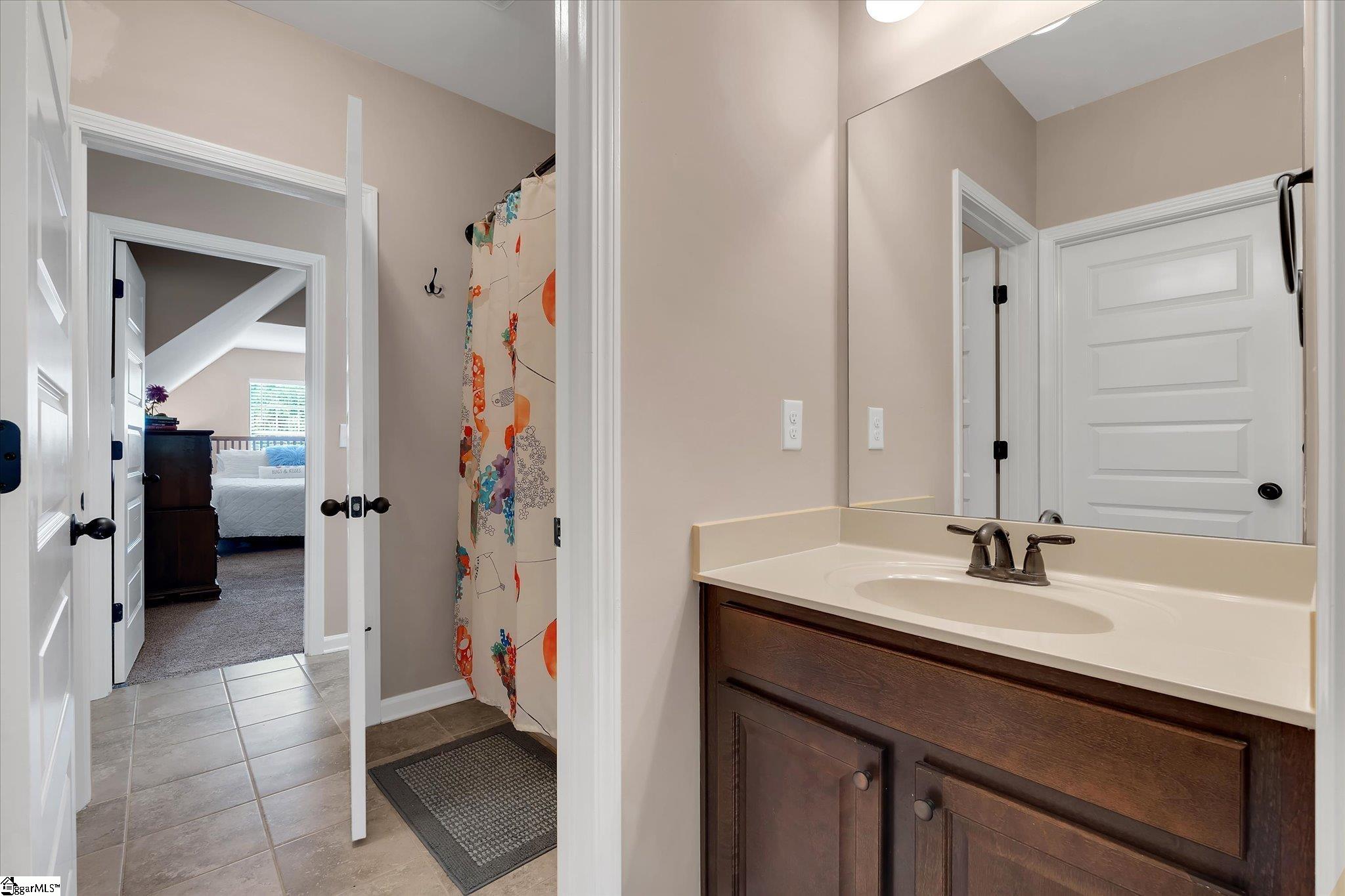 102 James Lake Way
