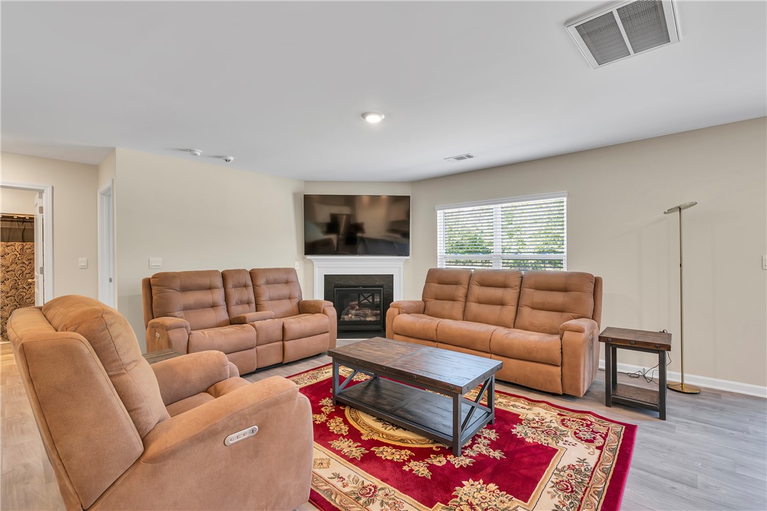 504 Ashwood Way