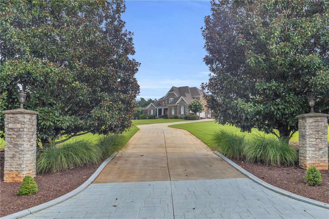 103 Ivy Trail