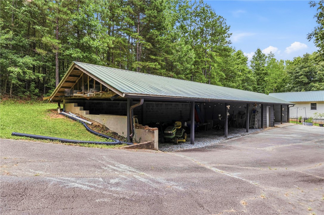 641 Lands End Road