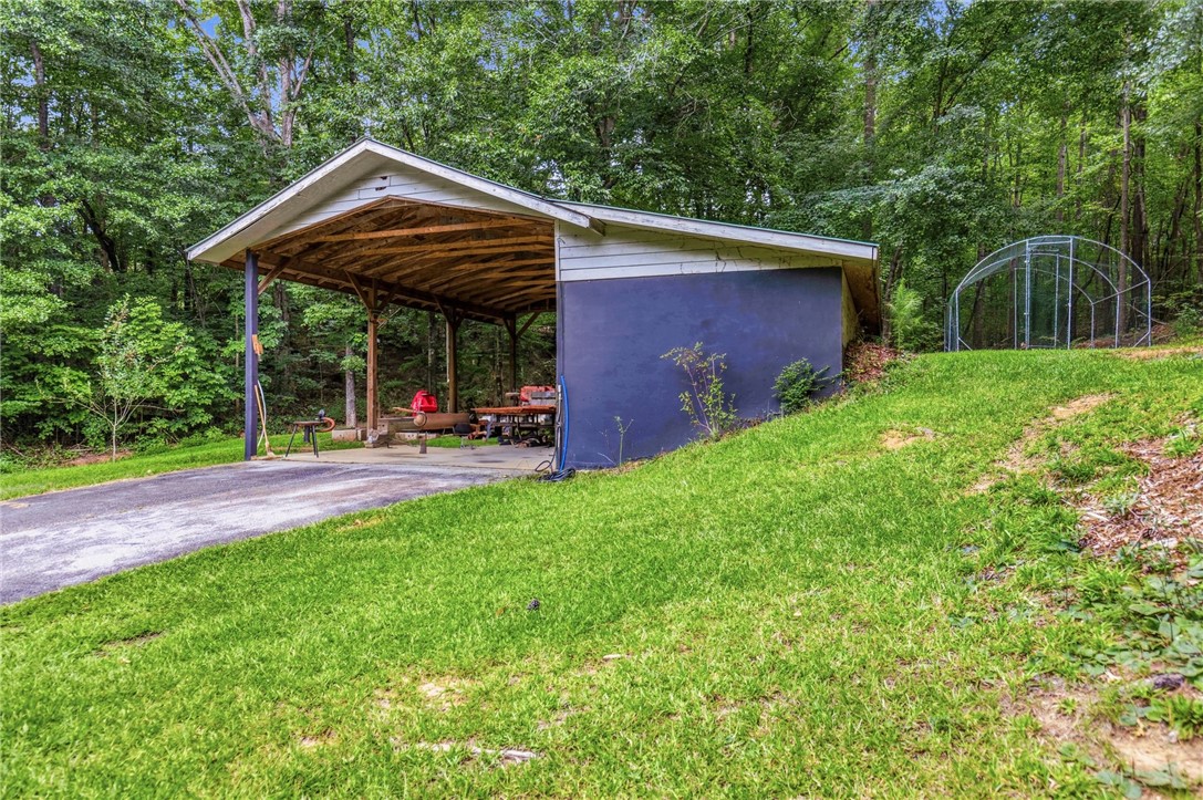 641 Lands End Road