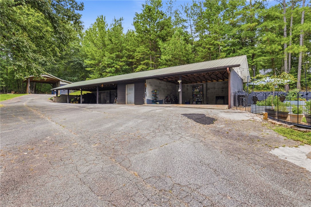 641 Lands End Road