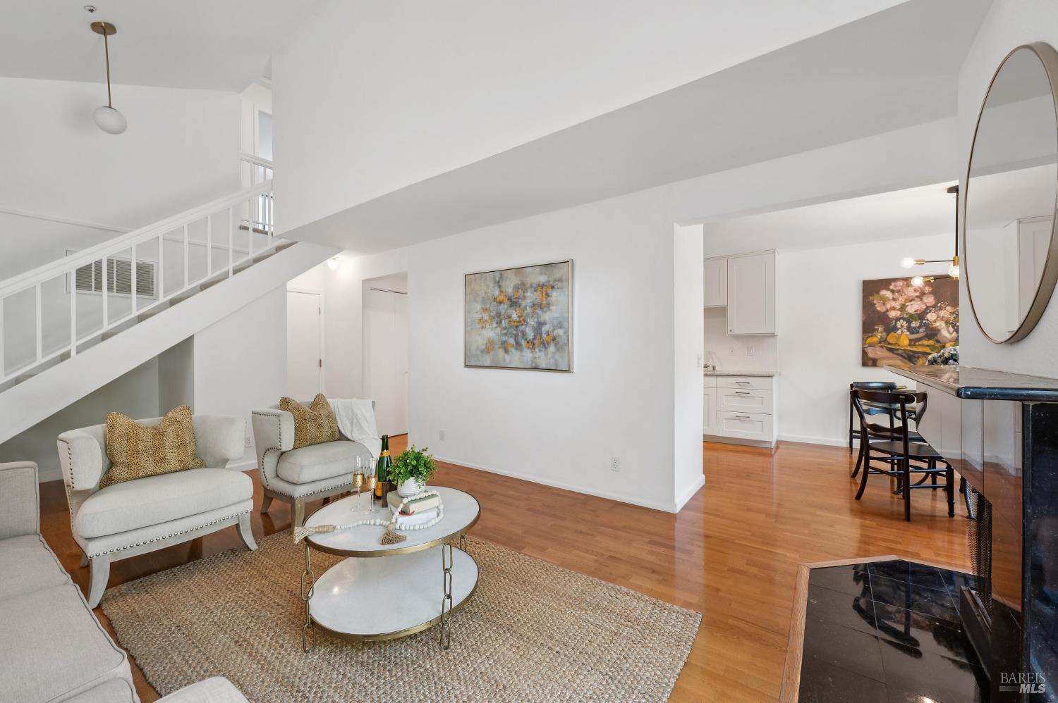 5 Briarwood Court