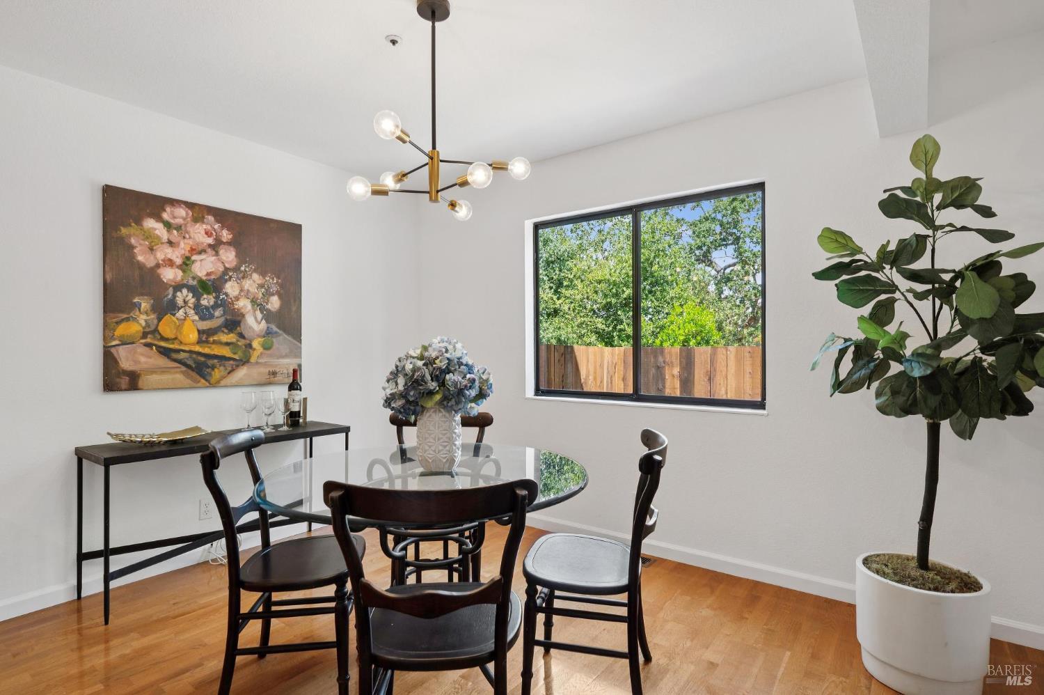 5 Briarwood Court