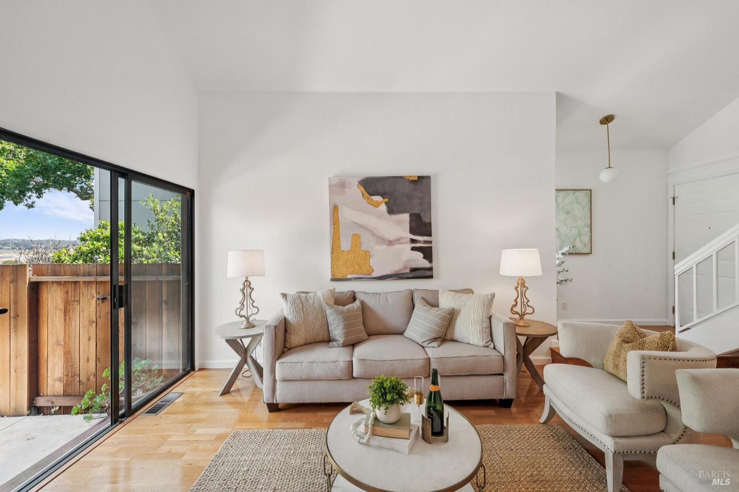 5 Briarwood Court