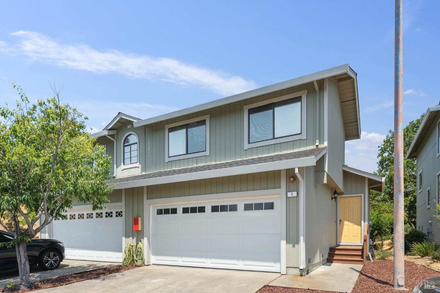 5 Briarwood Court