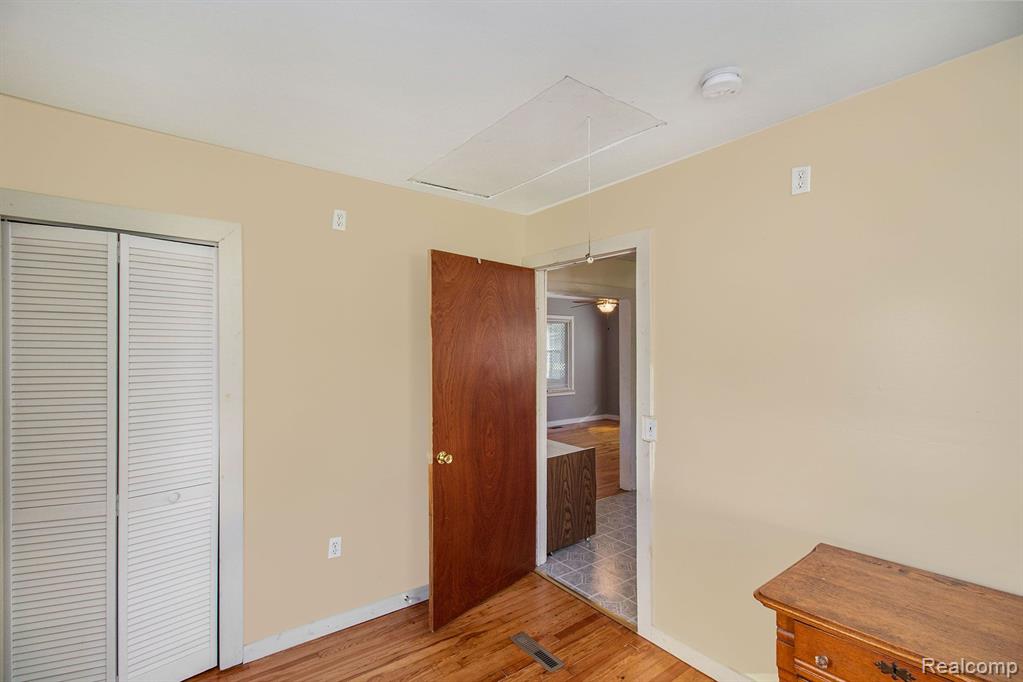 158 DICKINSON Street