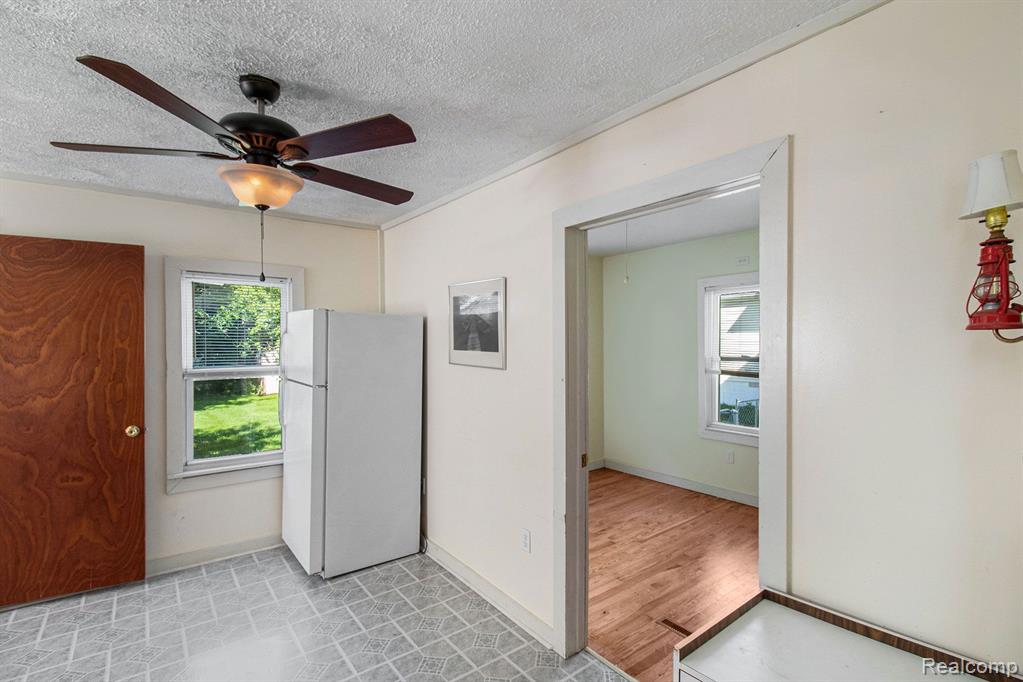 158 DICKINSON Street