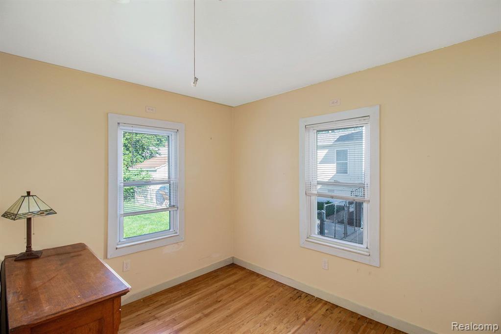 158 DICKINSON Street