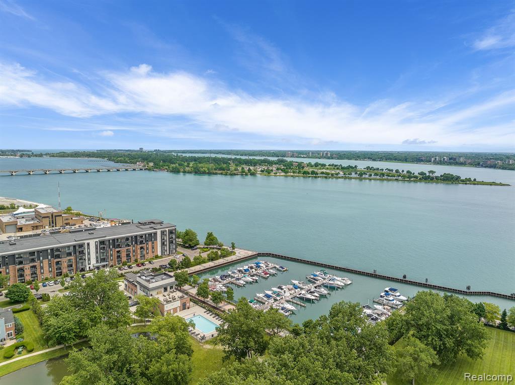 3320 SPINNAKER Lane Unit: 94-17E