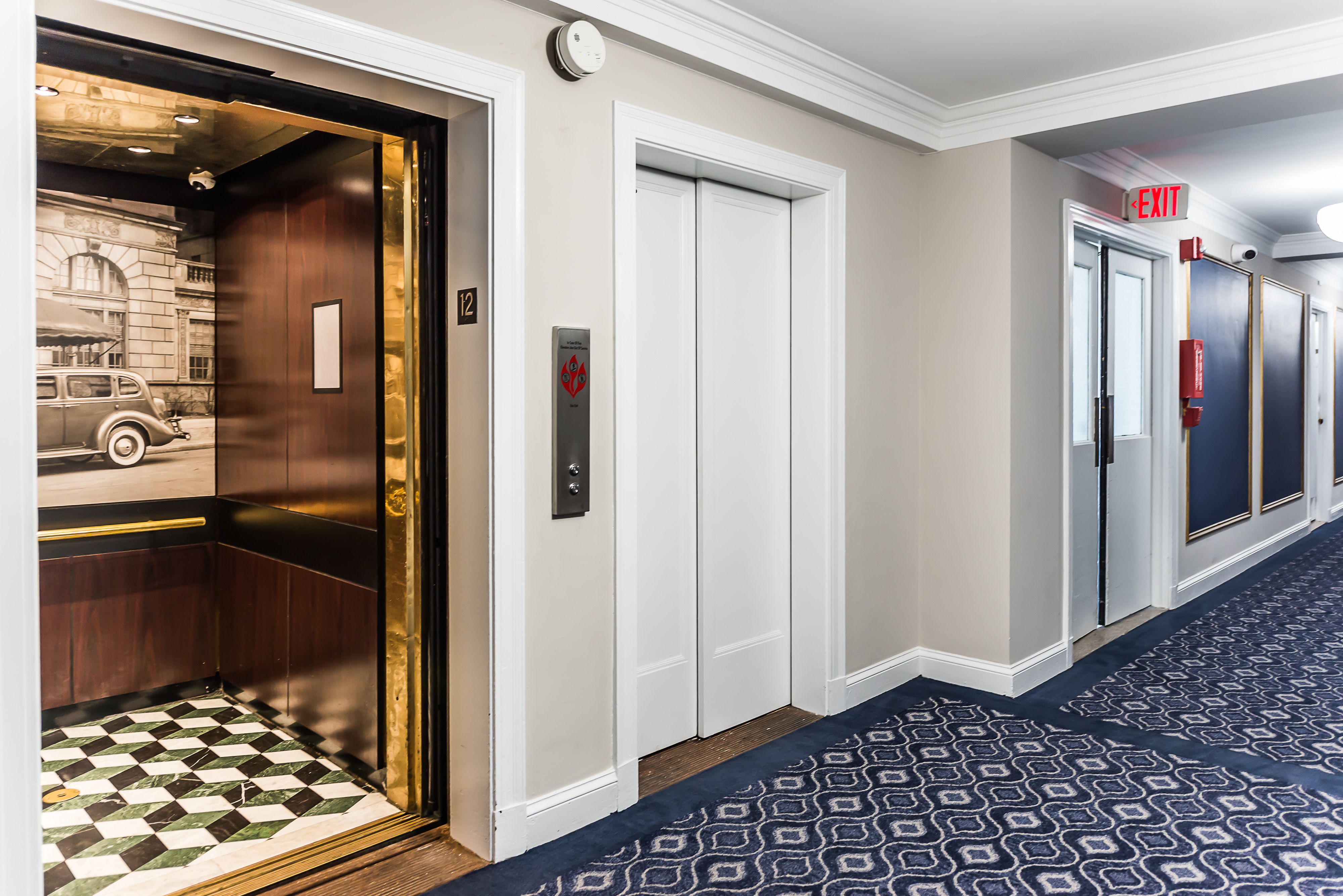 15 E KIRBY Street Unit: 1206