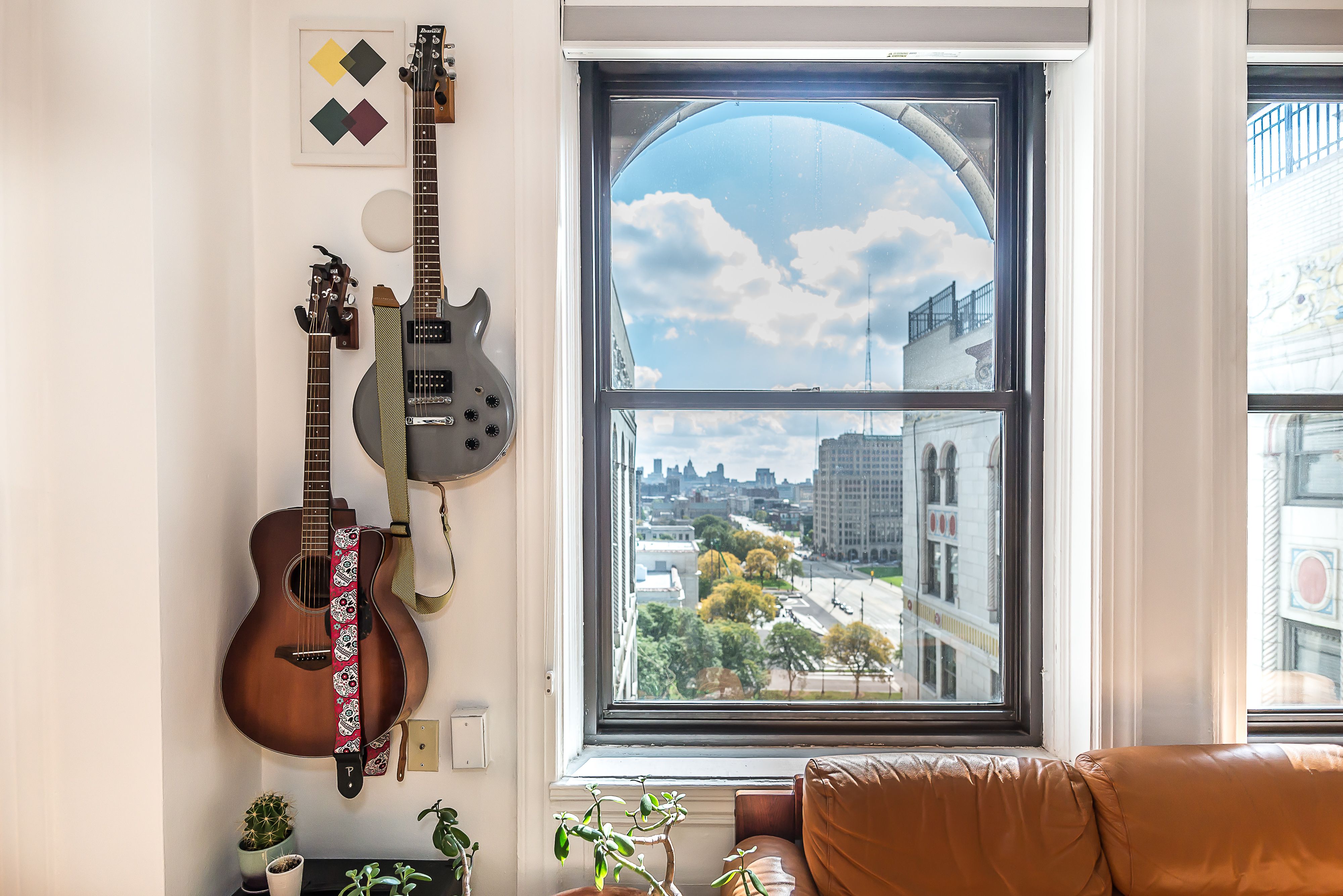 15 E KIRBY Street Unit: 1206