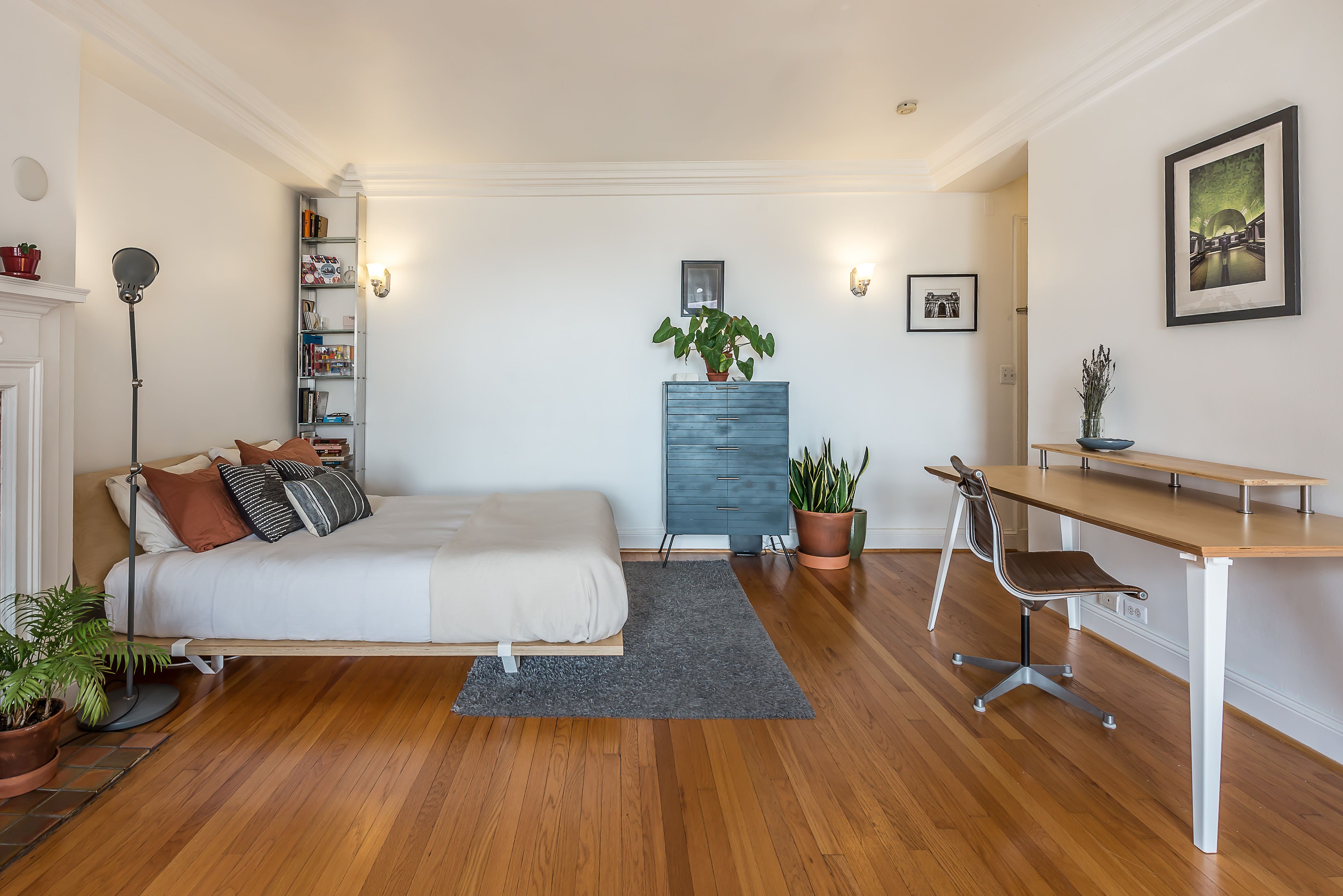 15 E KIRBY Street Unit: 1206