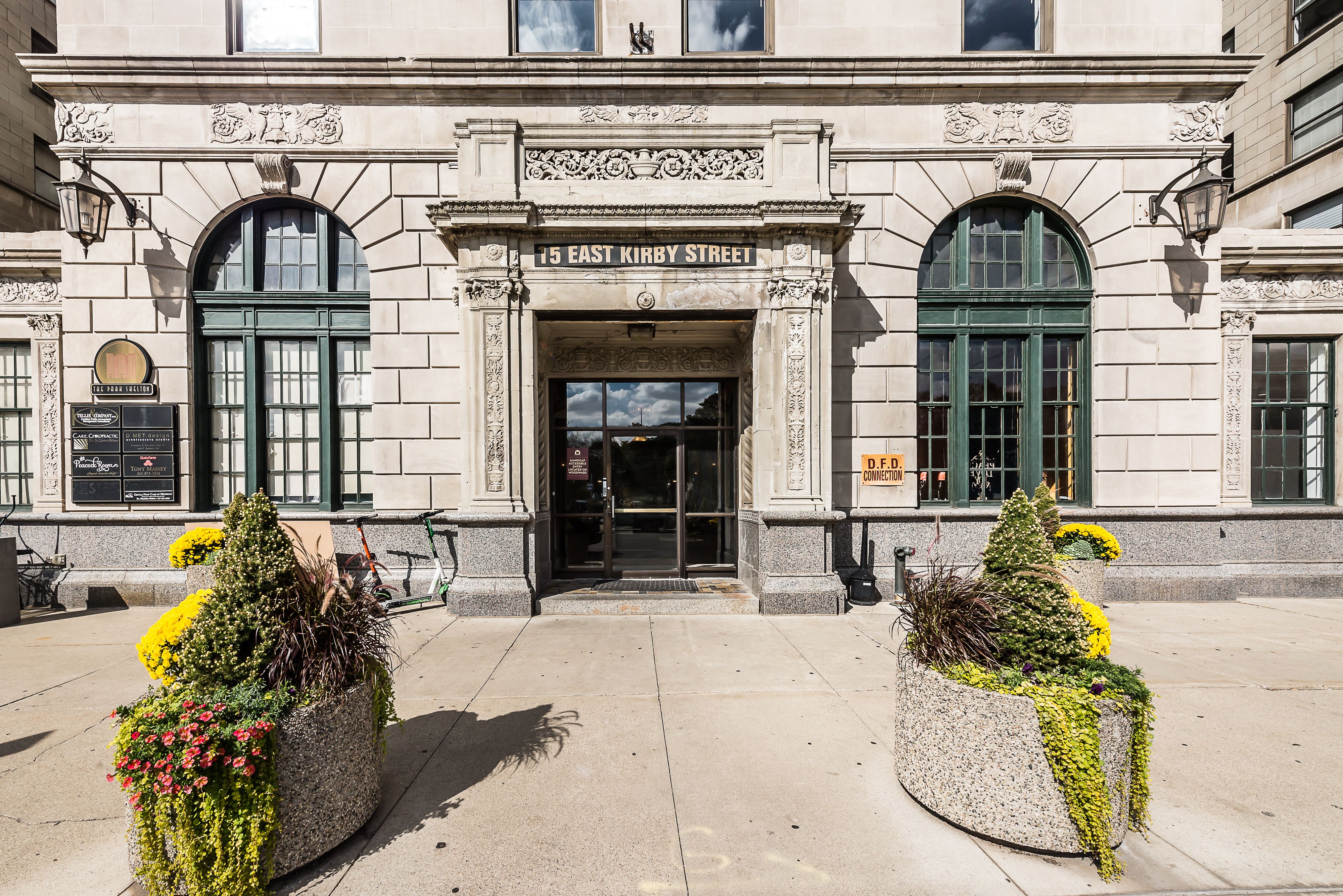 15 E KIRBY Street Unit: 1206