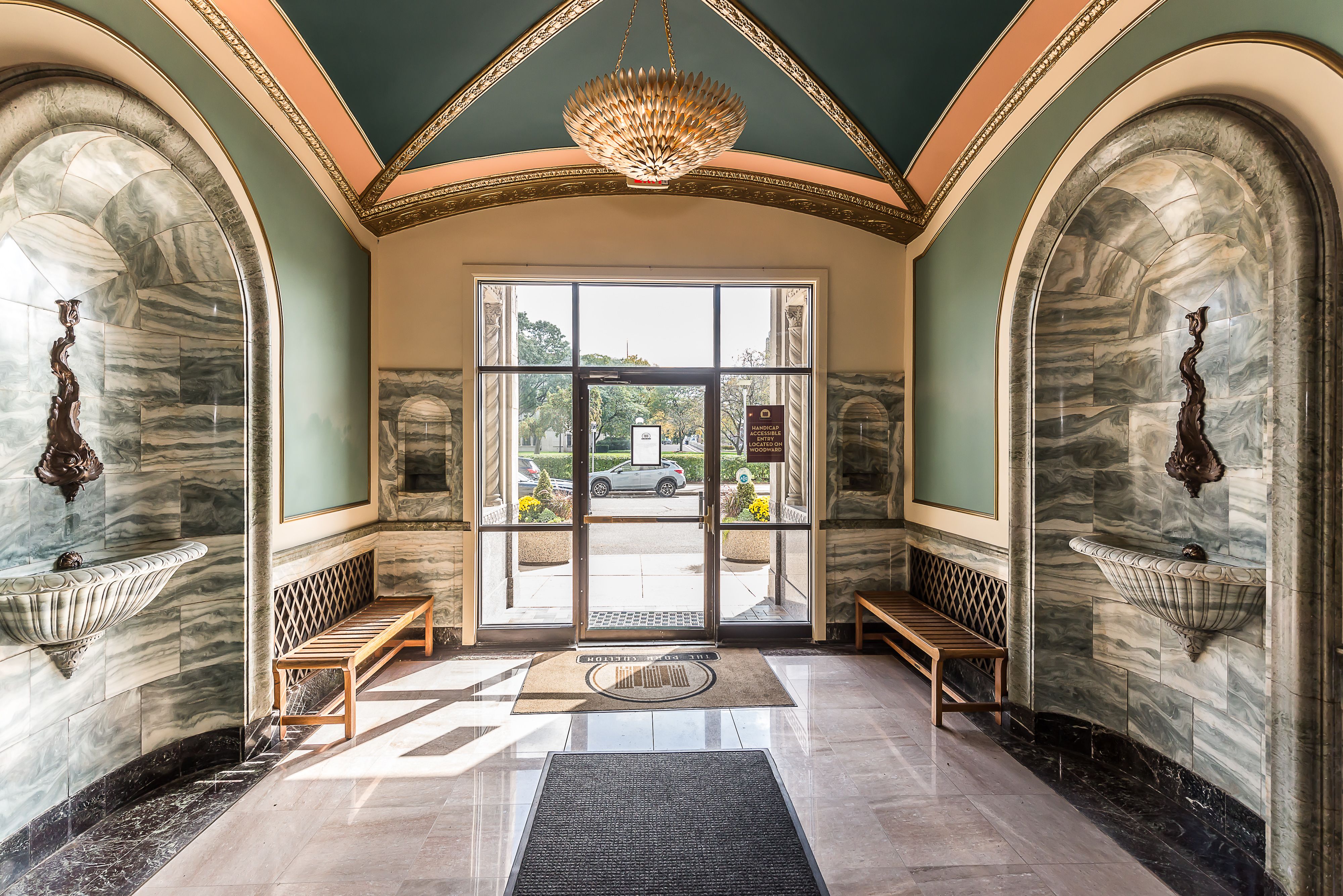 15 E KIRBY Street Unit: 1206