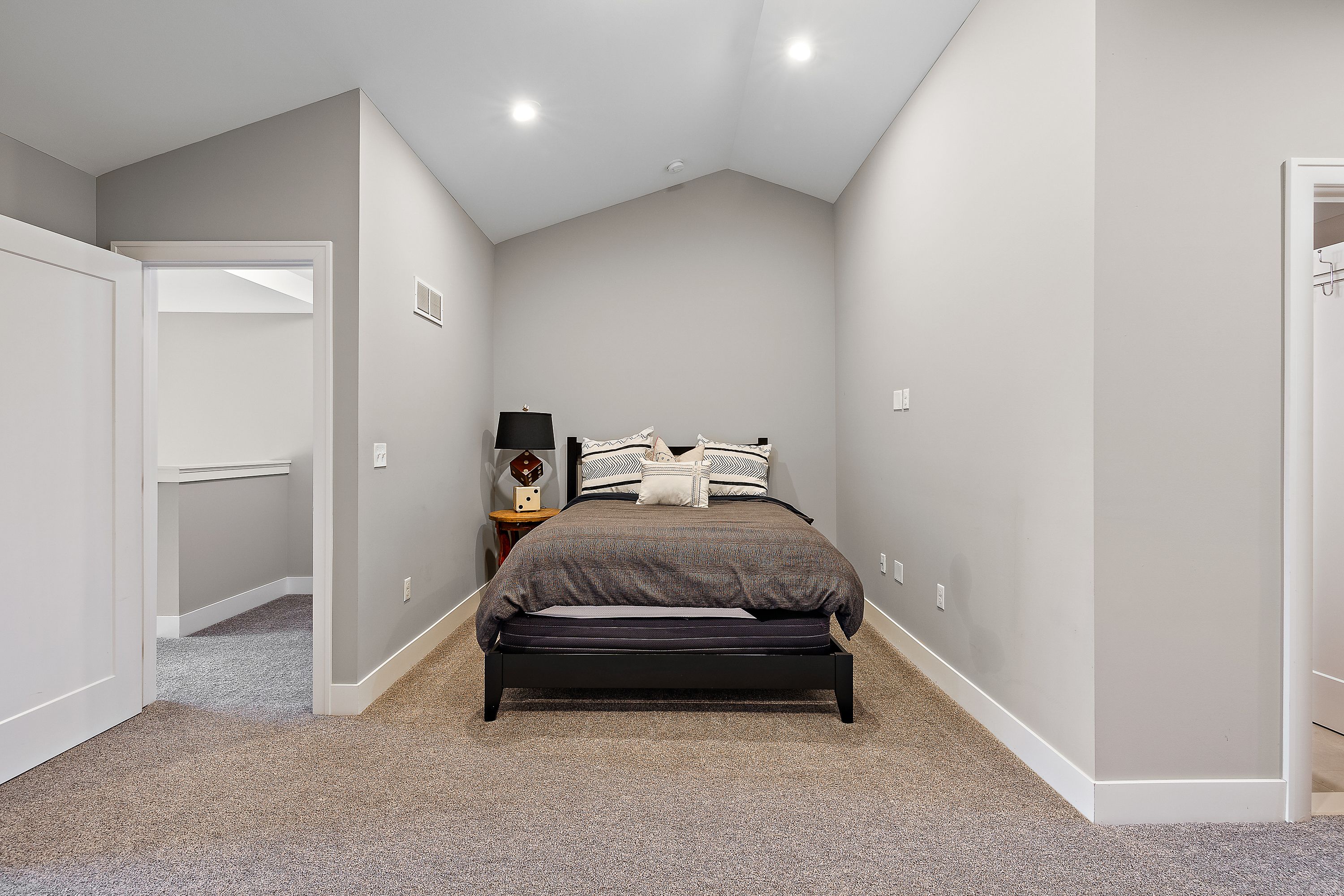 2576 W Towne Street Unit: Unit 37