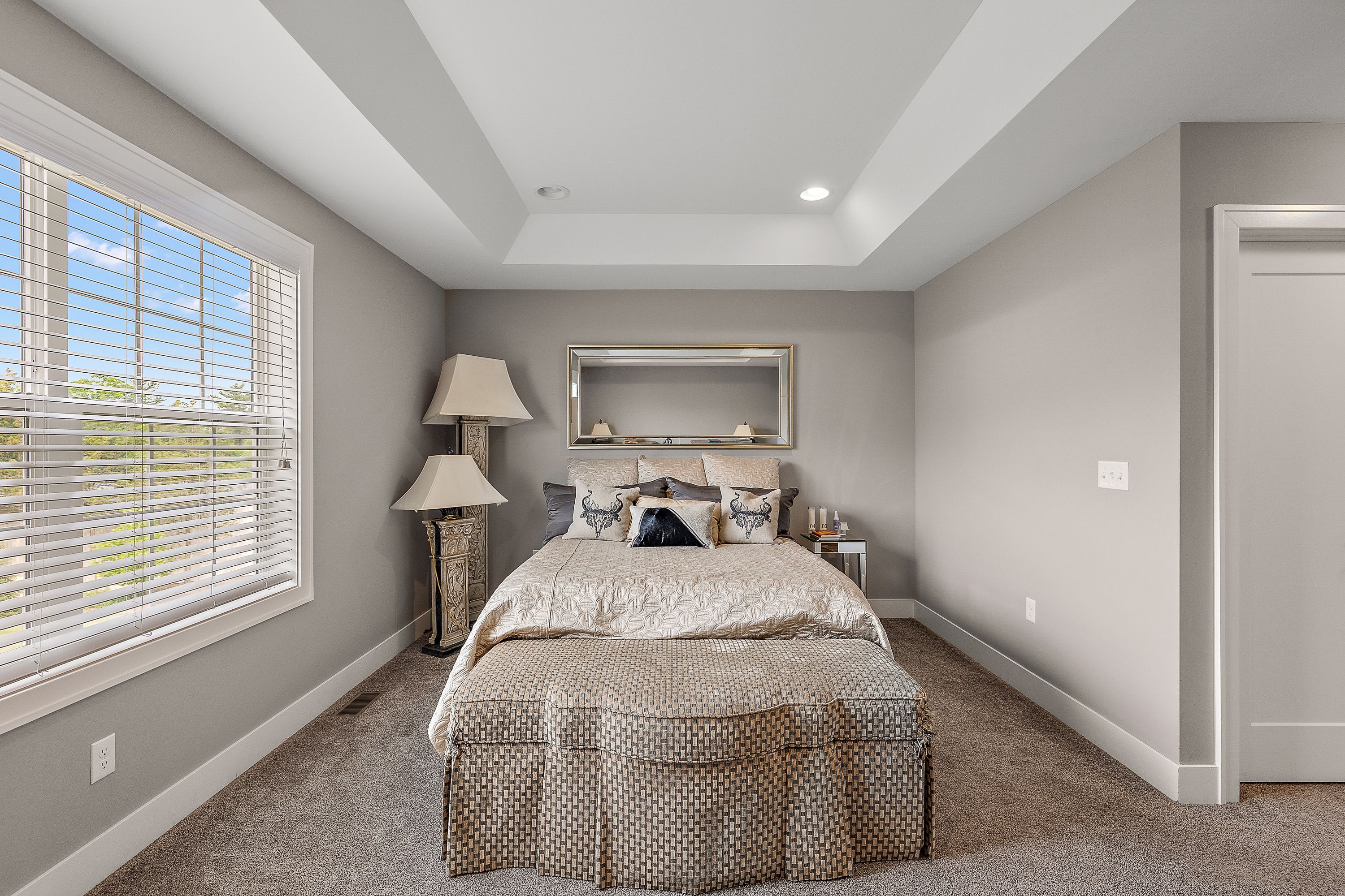 2576 W Towne Street Unit: Unit 37