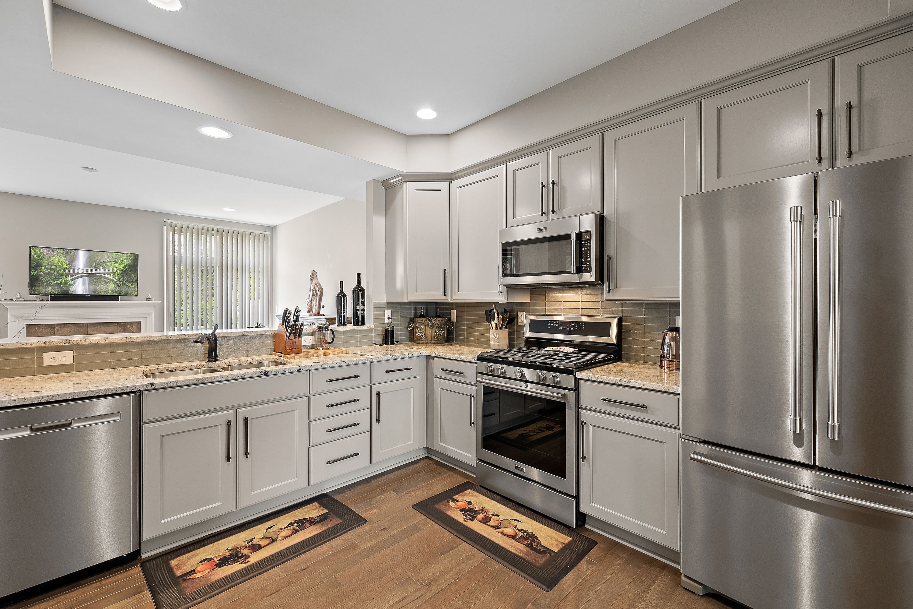 2576 W Towne Street Unit: Unit 37