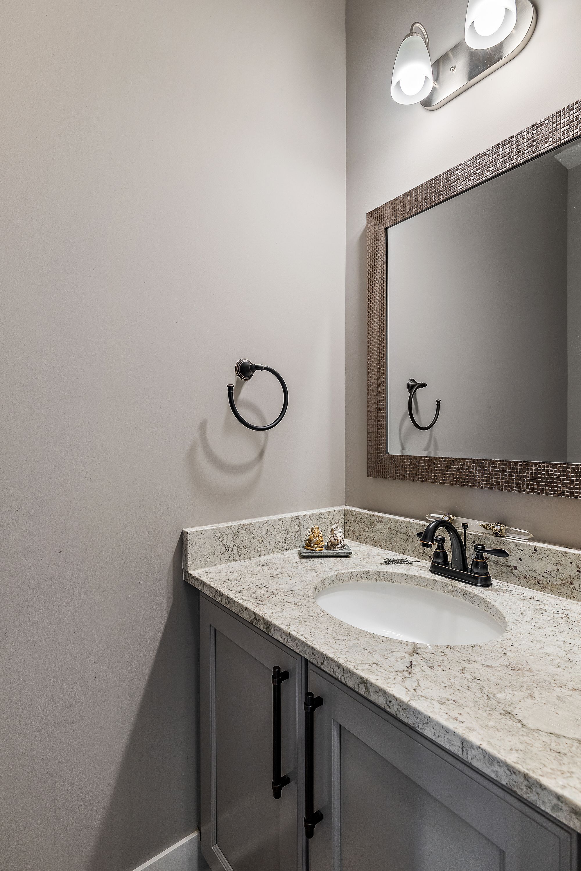 2576 W Towne Street Unit: Unit 37