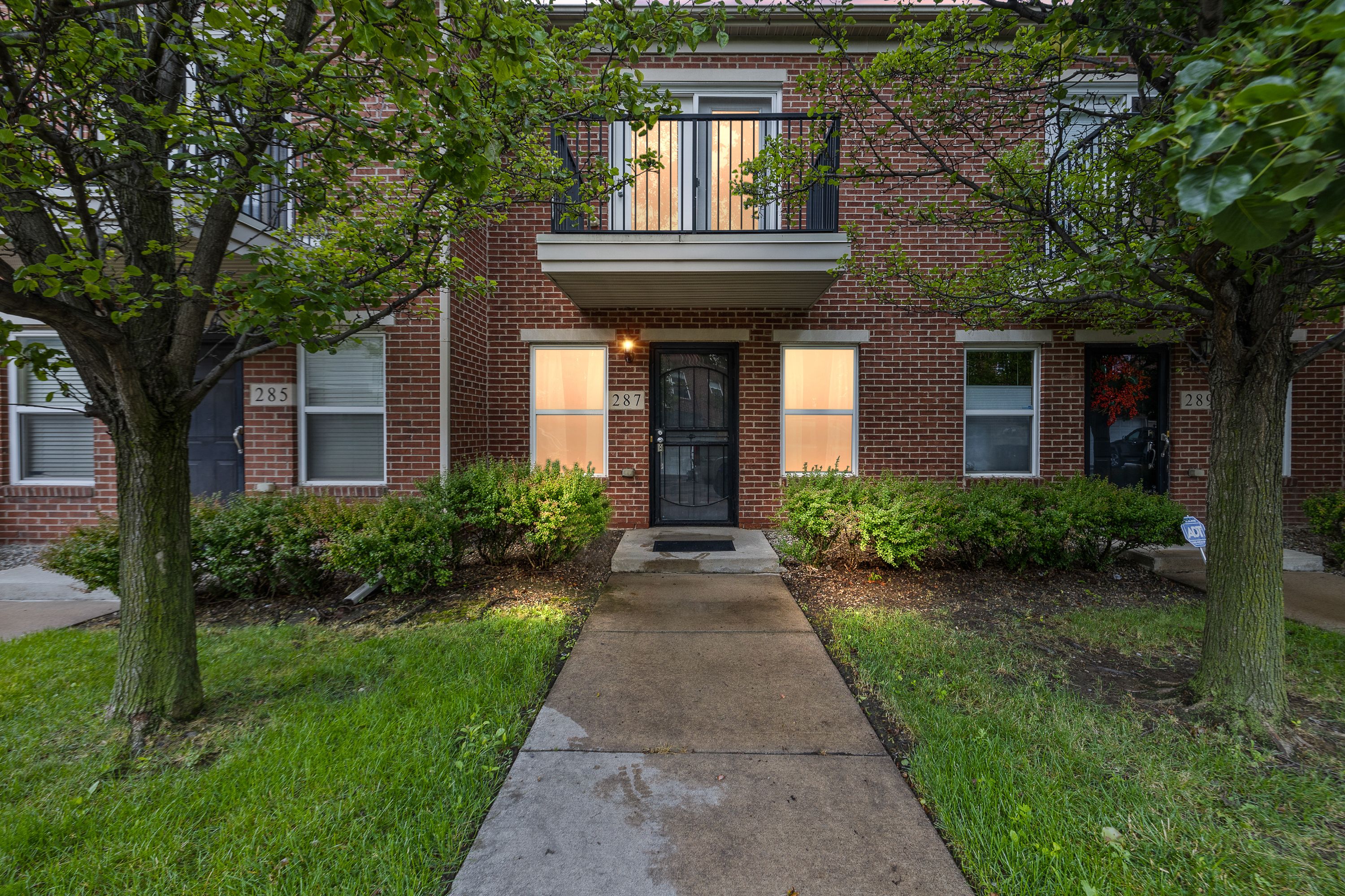 287 E PALMER Street Unit: 10