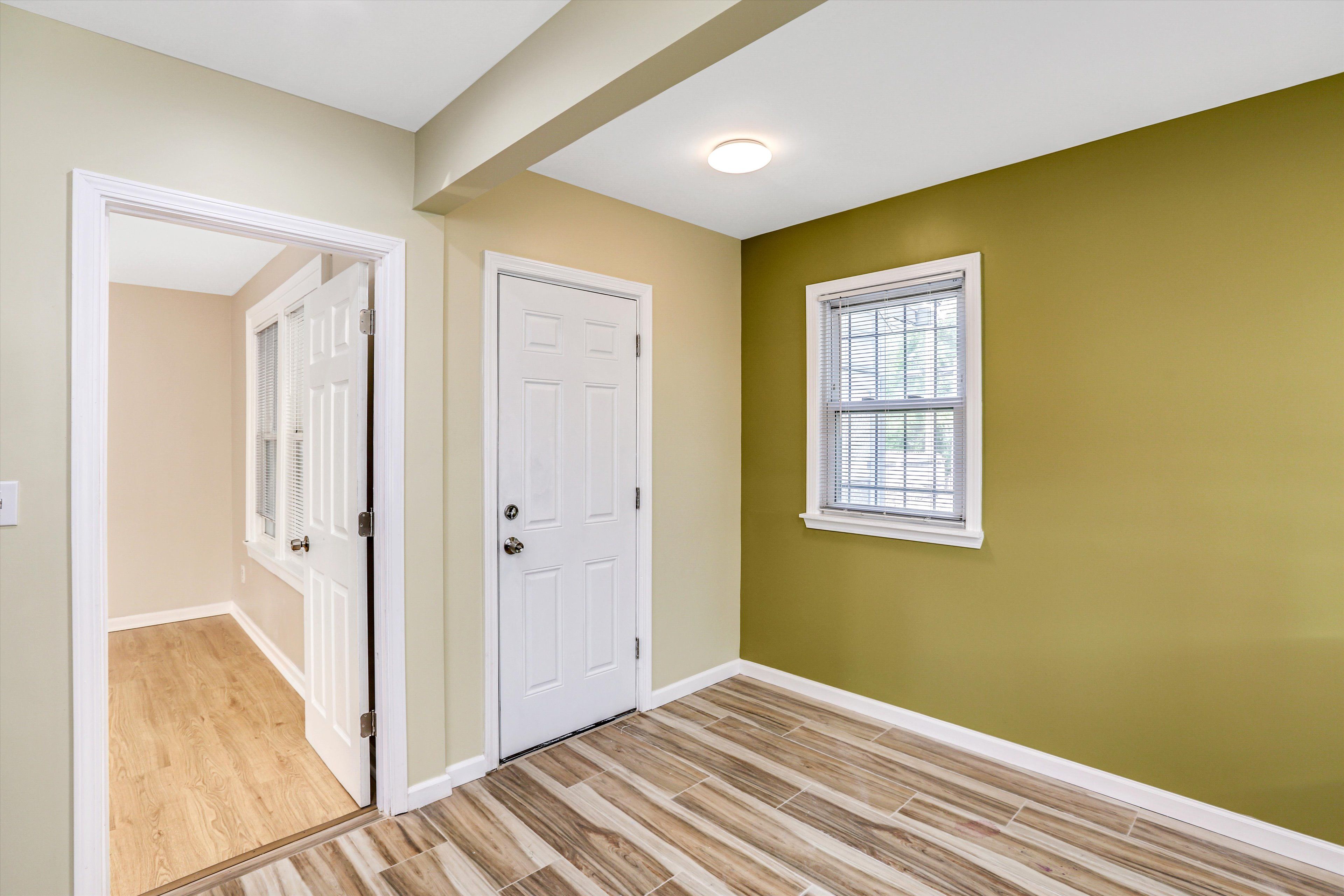 15852 WISCONSIN Street