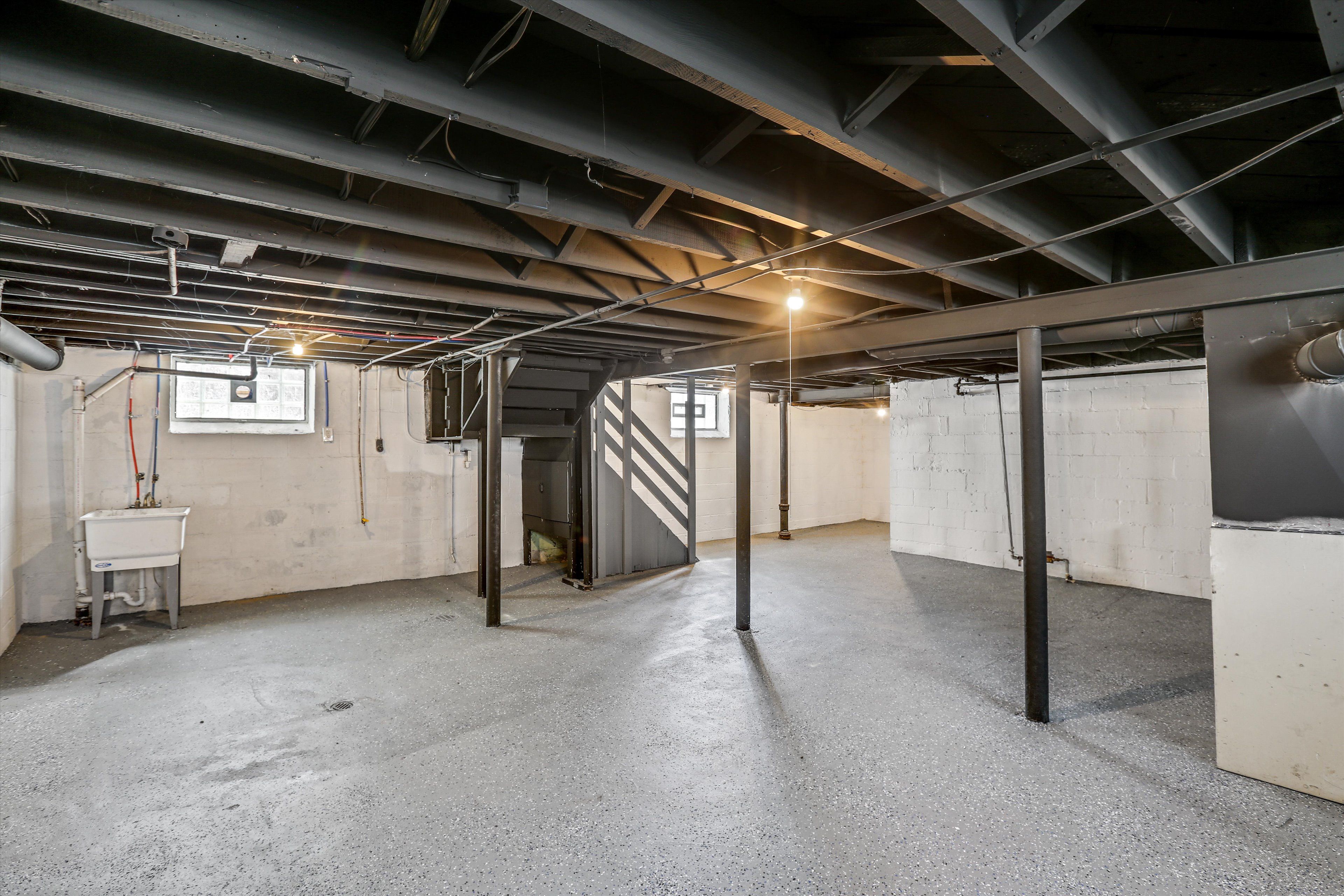 15852 WISCONSIN Street