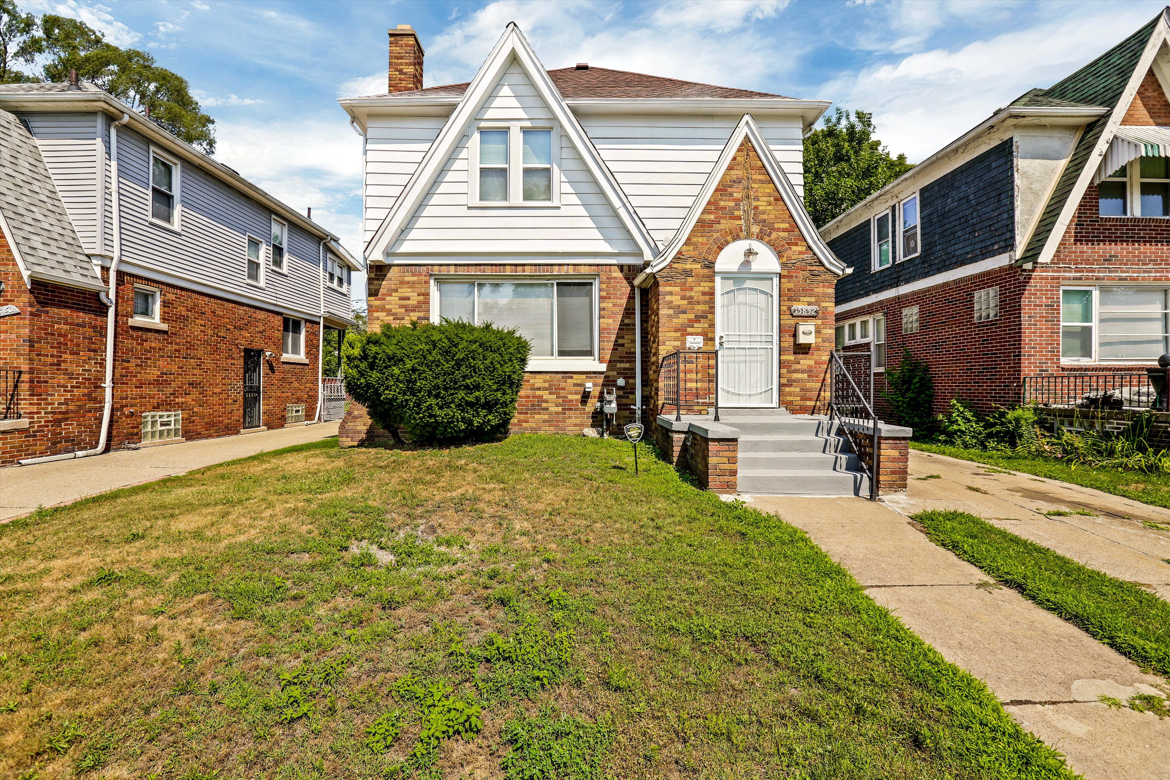 15852 WISCONSIN Street