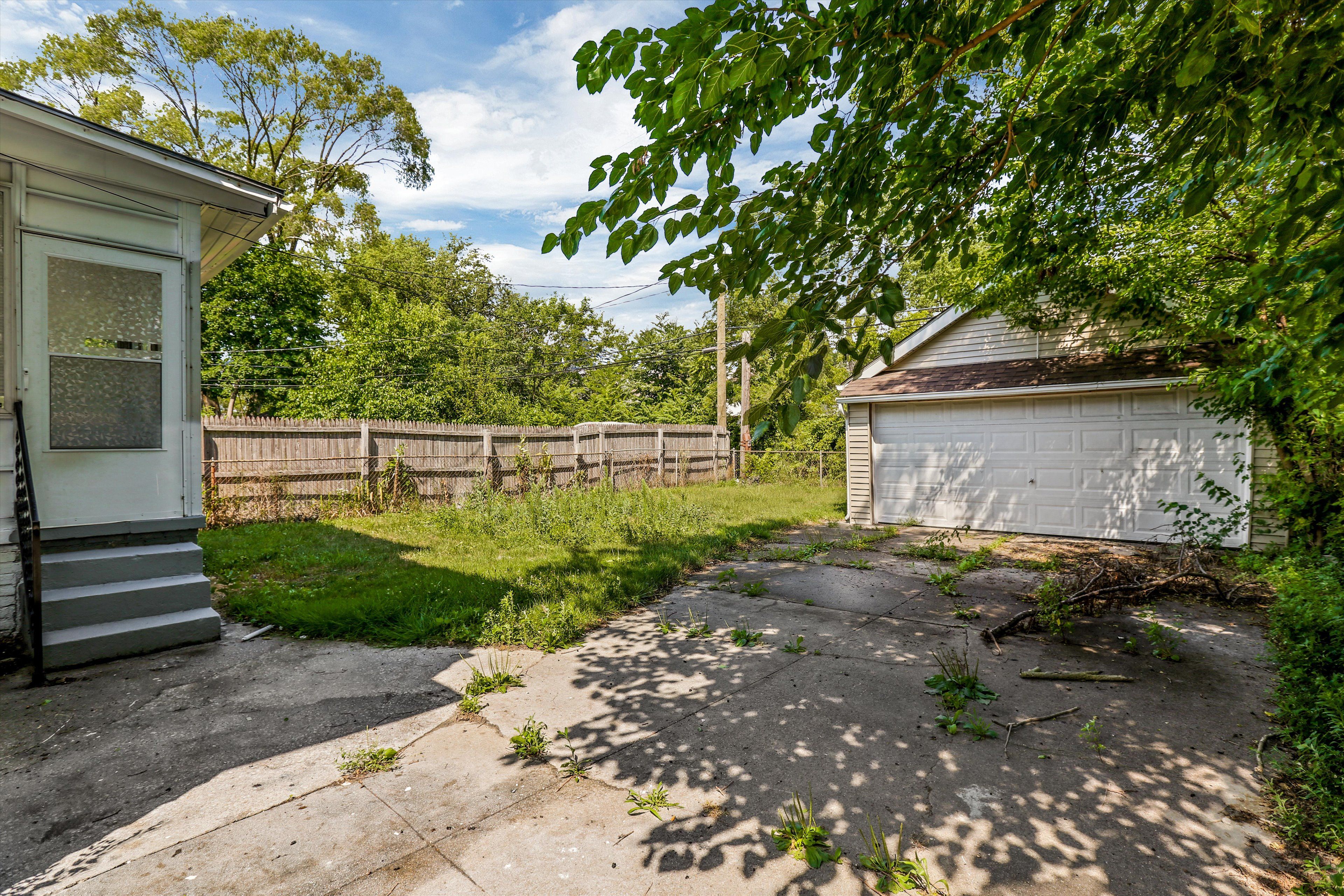 15852 WISCONSIN Street