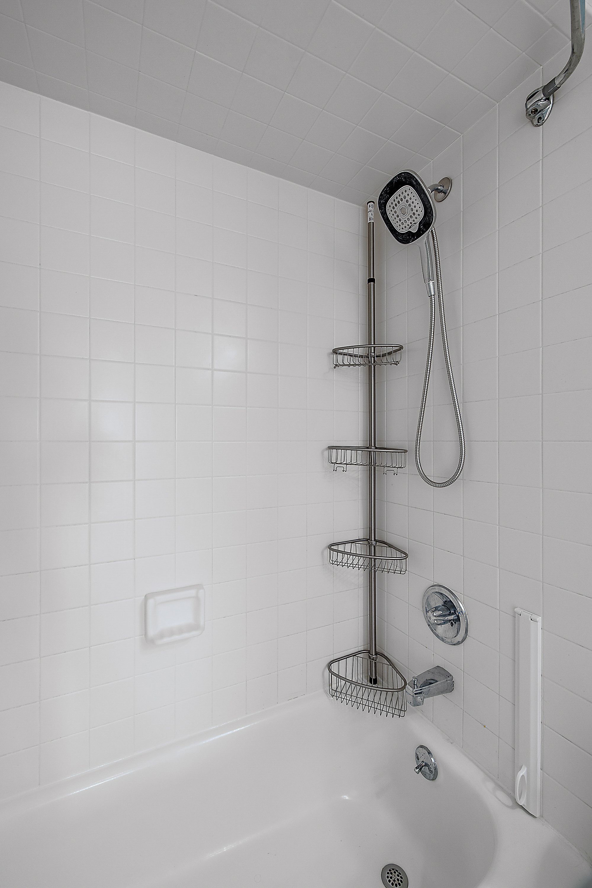 1001 W JEFFERSON Avenue Unit: 17i