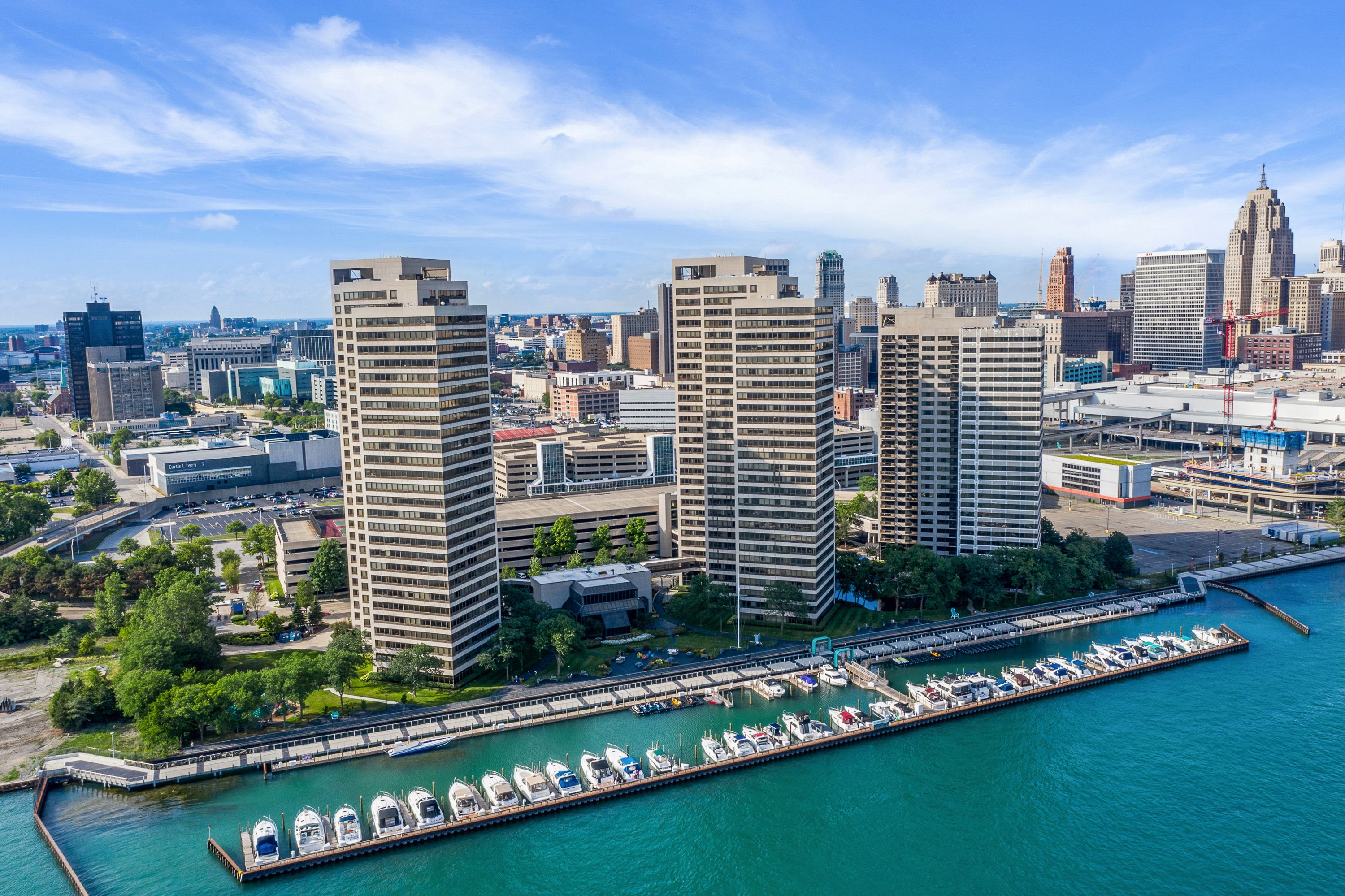 1001 W JEFFERSON Avenue Unit: 17i