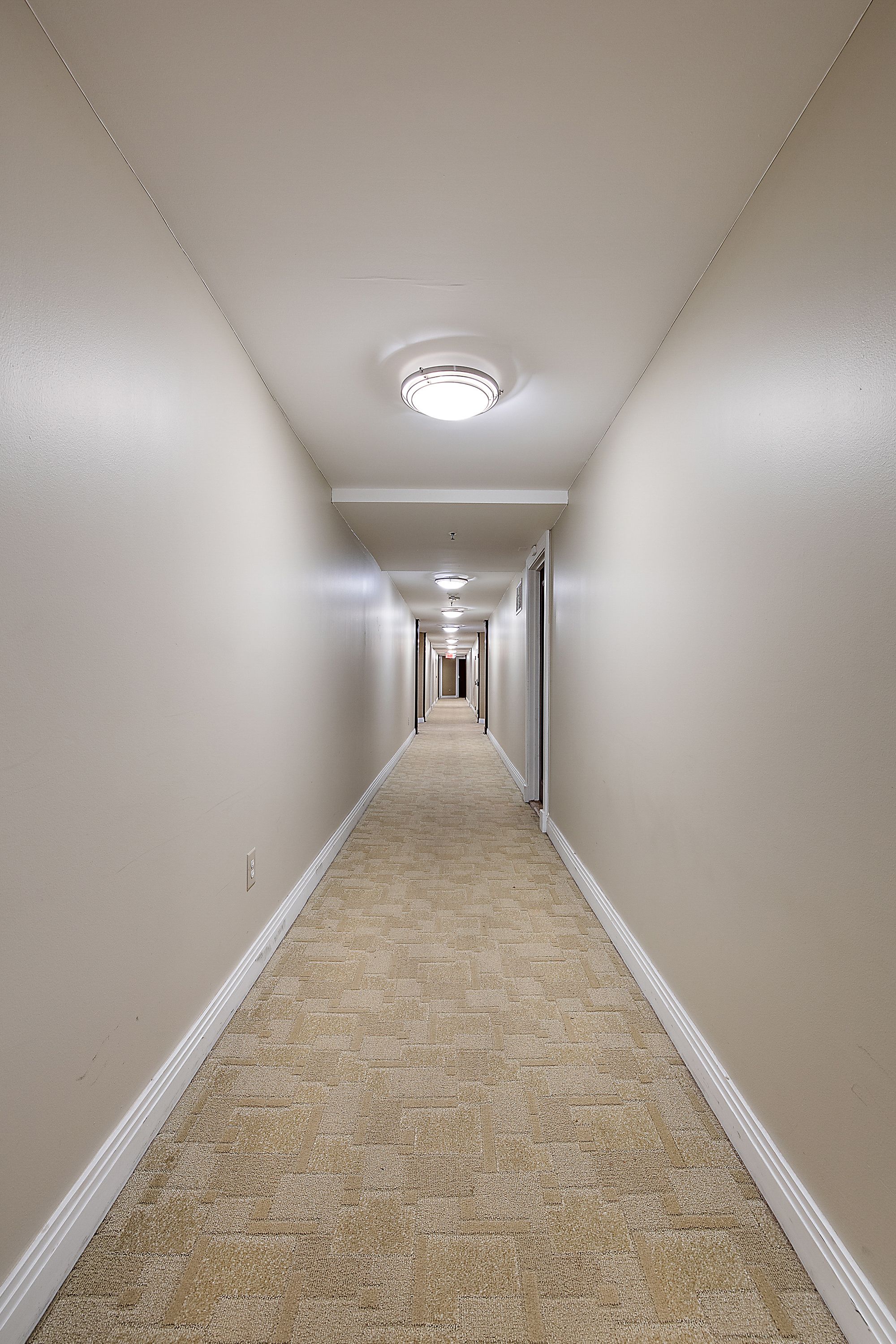 1001 W JEFFERSON Avenue Unit: 17i